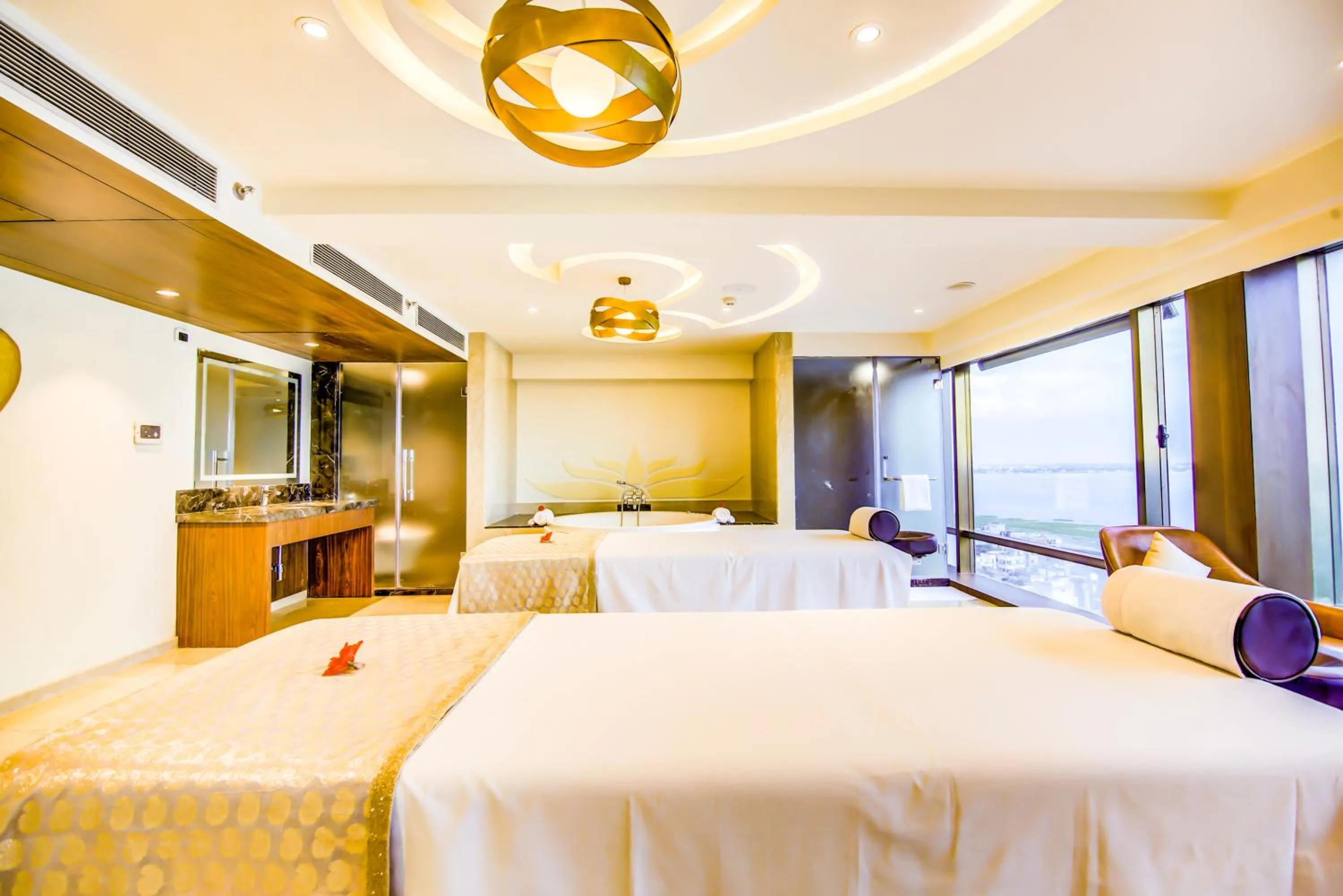 Massage, Bed in Radisson Blu Gorakhpur