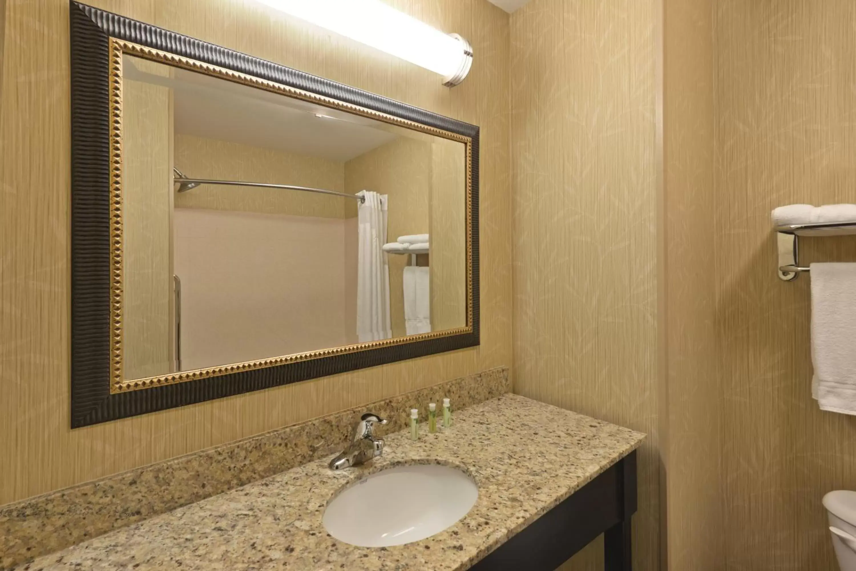 Bathroom in Holiday Inn Express Richfield, an IHG Hotel