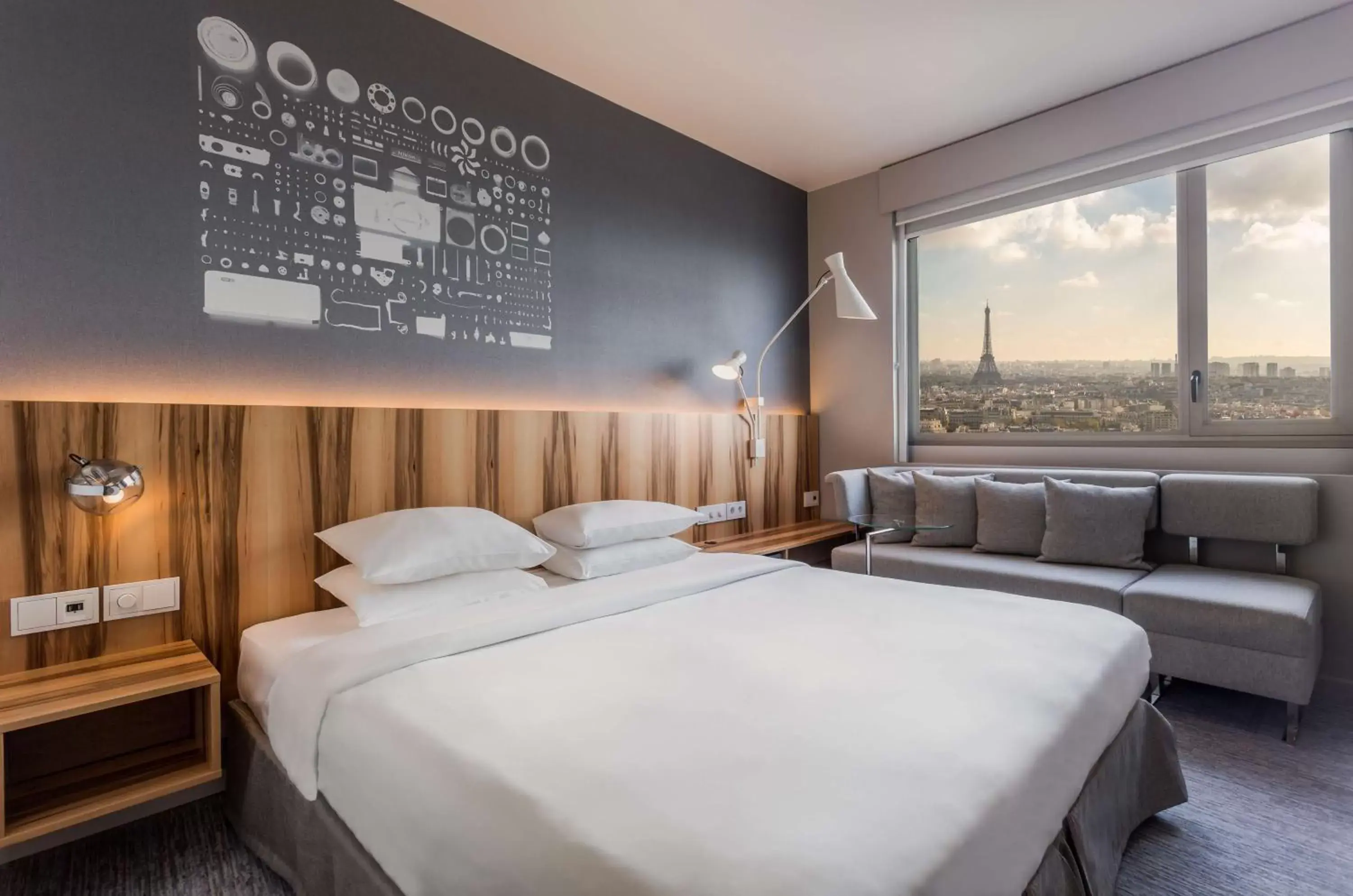 Bedroom in Hyatt Regency Paris Etoile