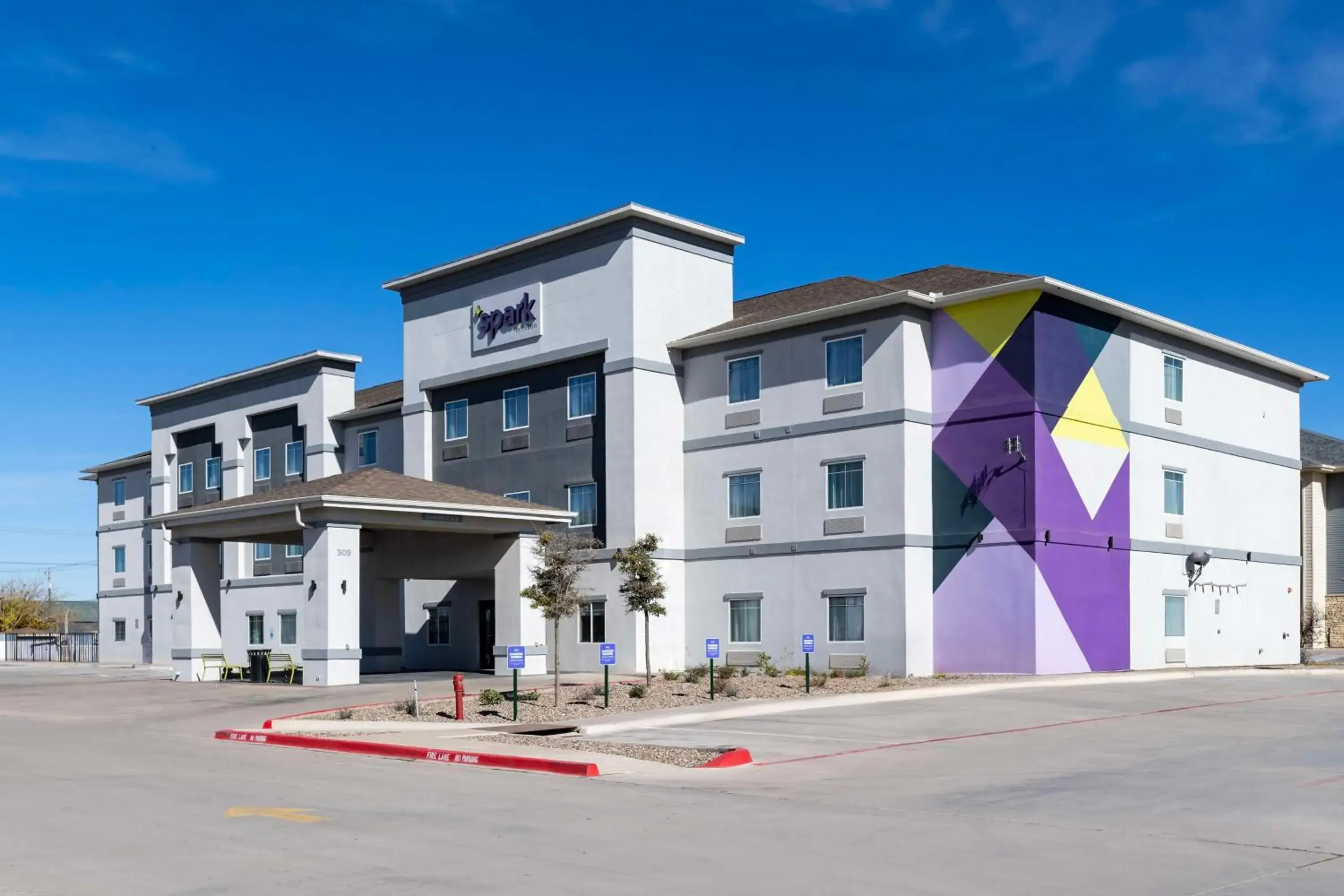 Property building in Spark by Hilton Midland South Property building in Spark by Hilton Midland South