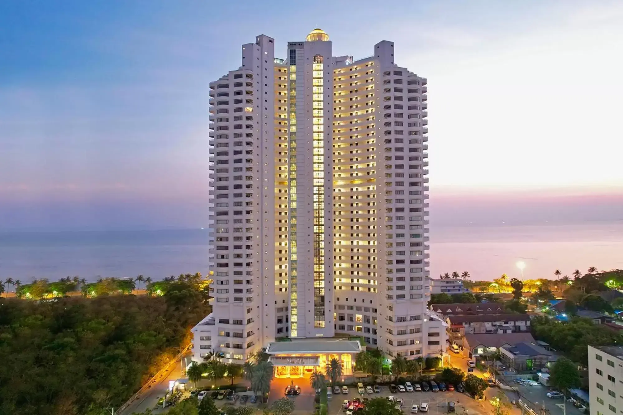 Property building in D Varee Jomtien Beach, Pattaya