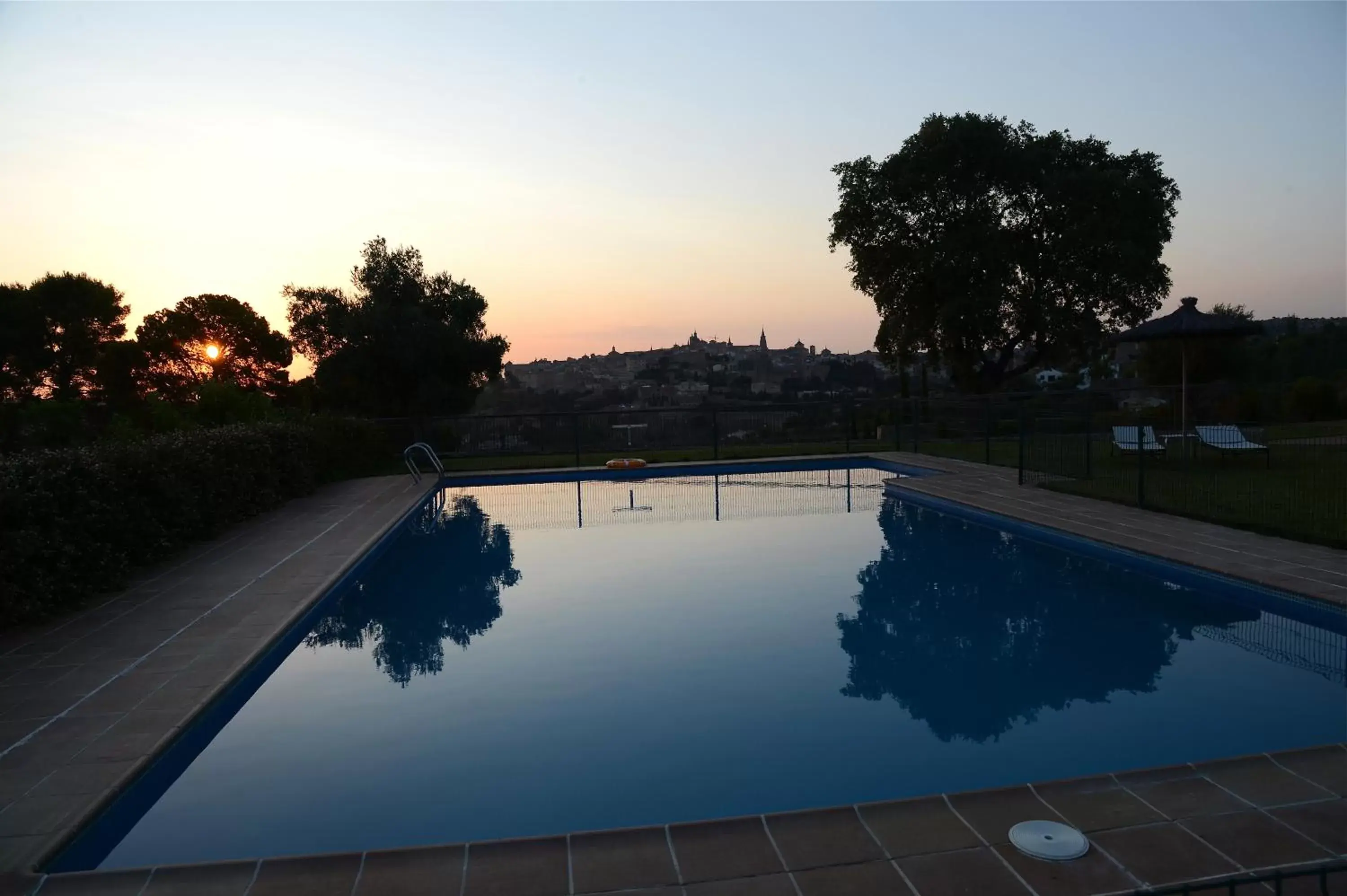 Swimming pool, Sunrise/Sunset in Hotel Cigarral el Bosque