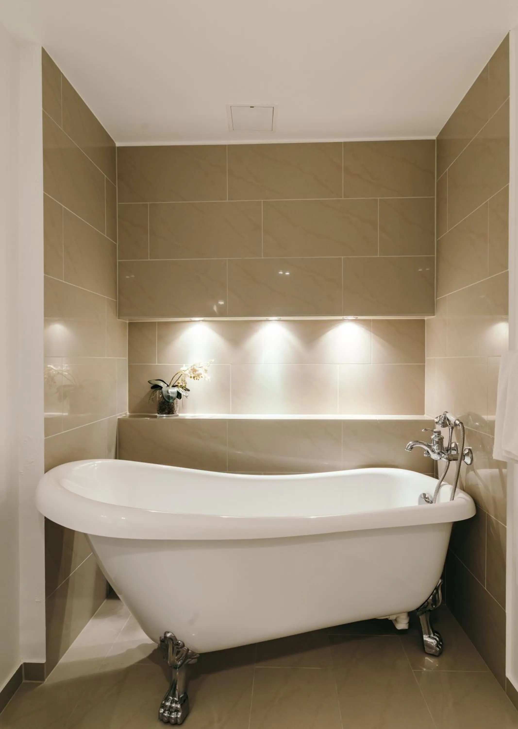 Bathroom in Merchants House Hotel