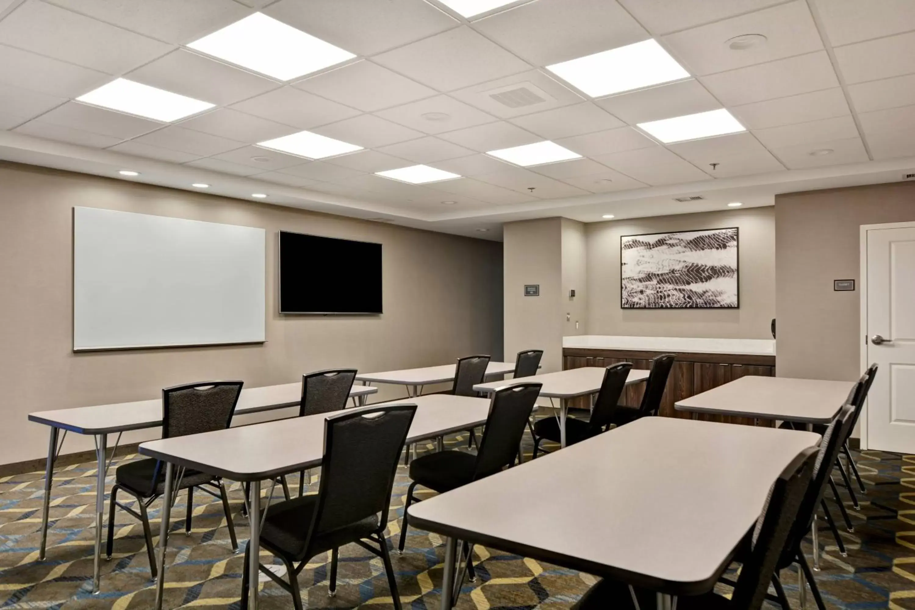Meeting/conference room in Residence Inn by Marriott Cleveland Airport/Middleburg Heights