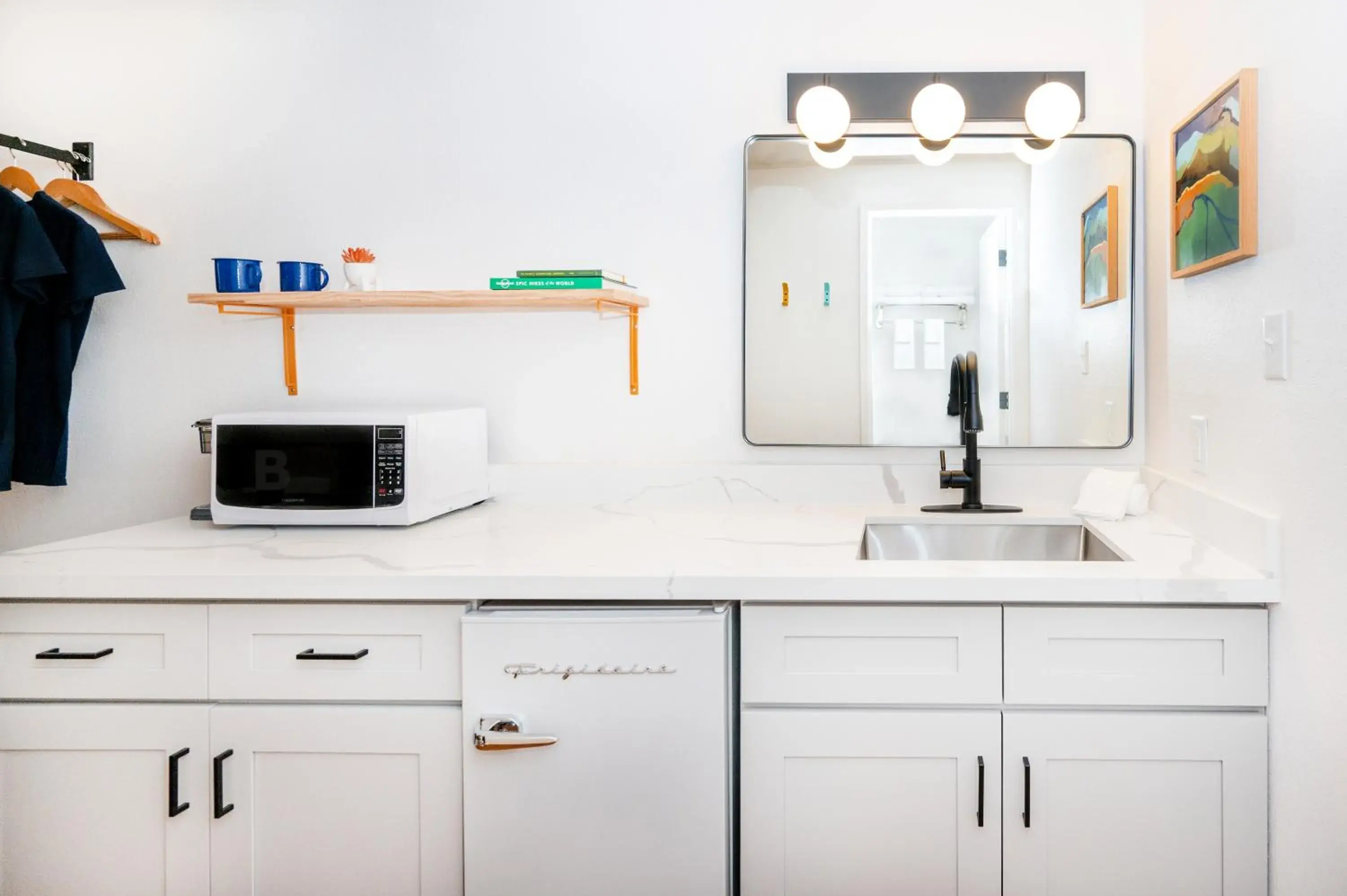 Kitchen or kitchenette, Kitchen/Kitchenette in Anacortes Inn