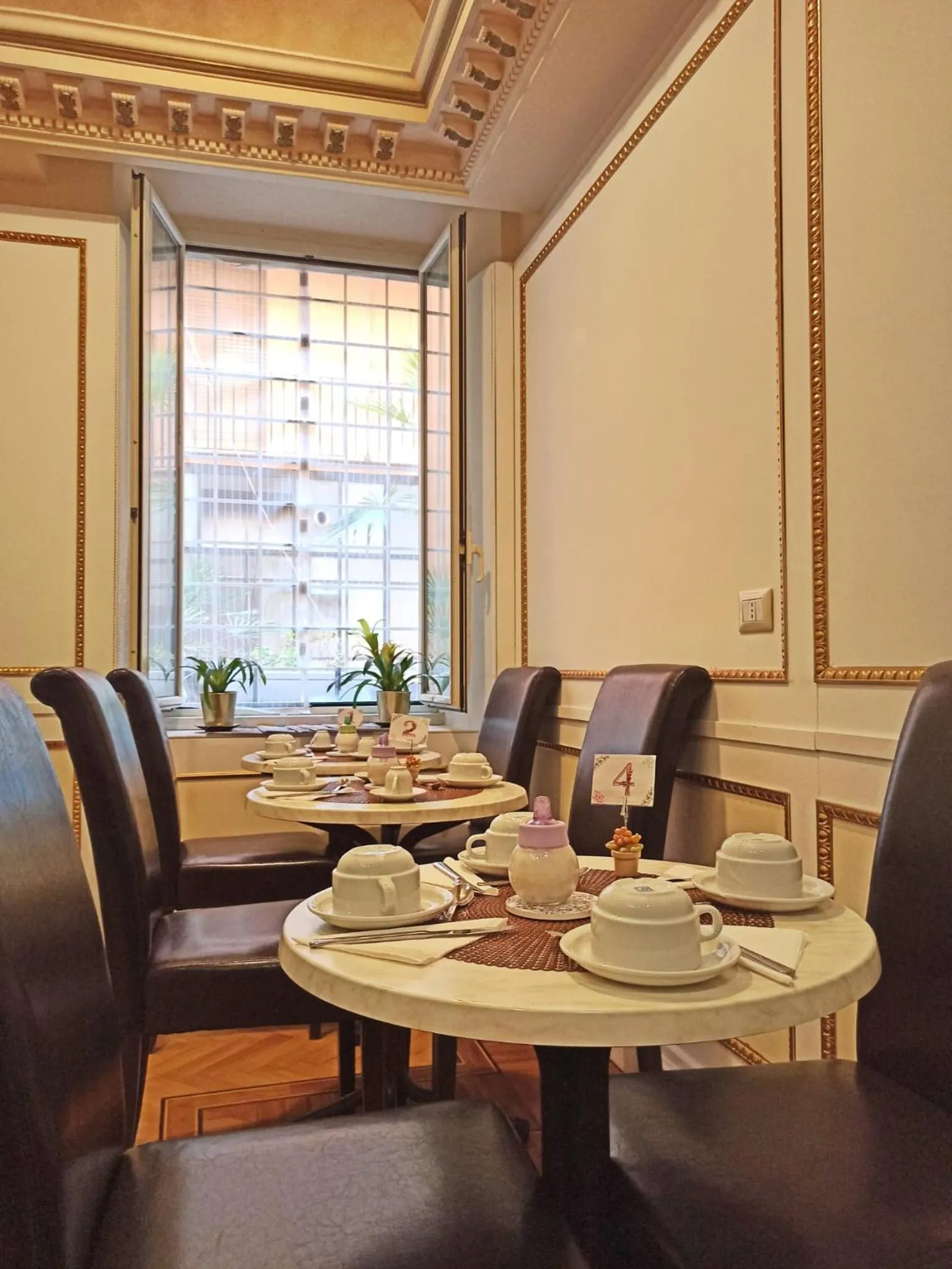 Seating area in Domina Popolo