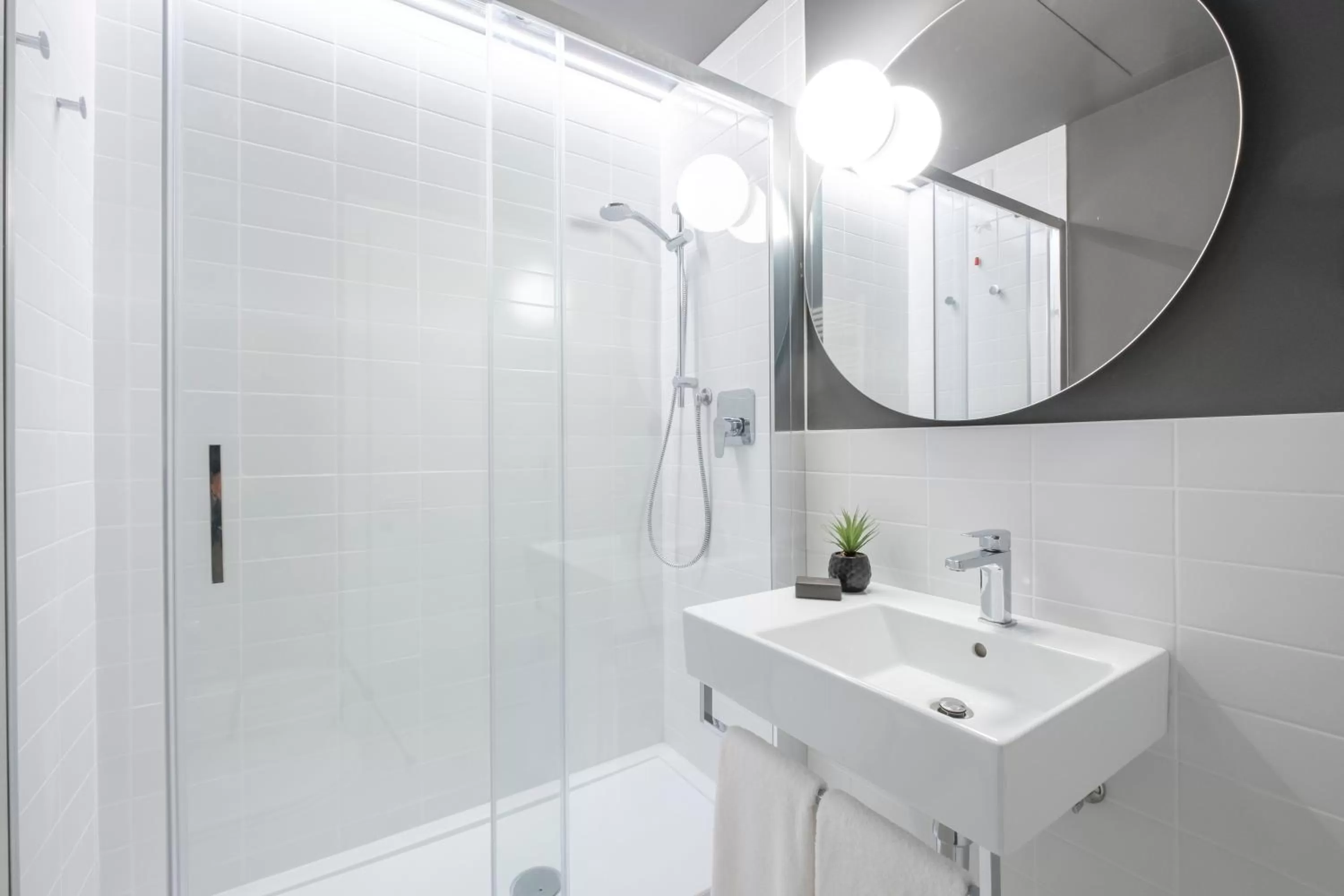 Bathroom in Camplus Hotel Roma Centro