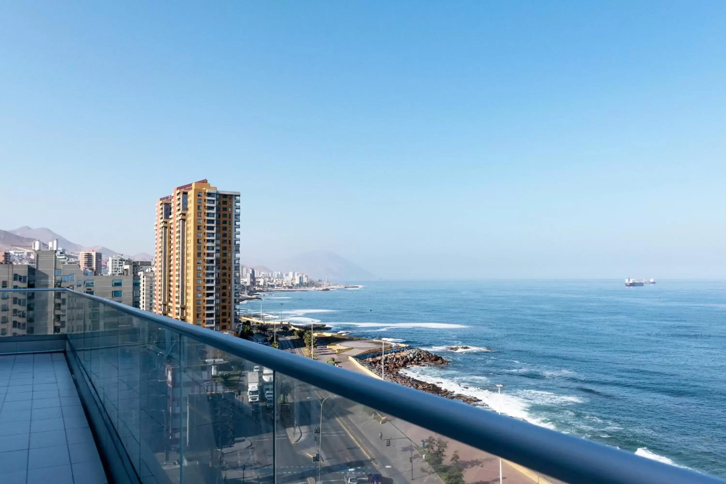 Natural landscape in Wyndham Garden Antofagasta Pettra