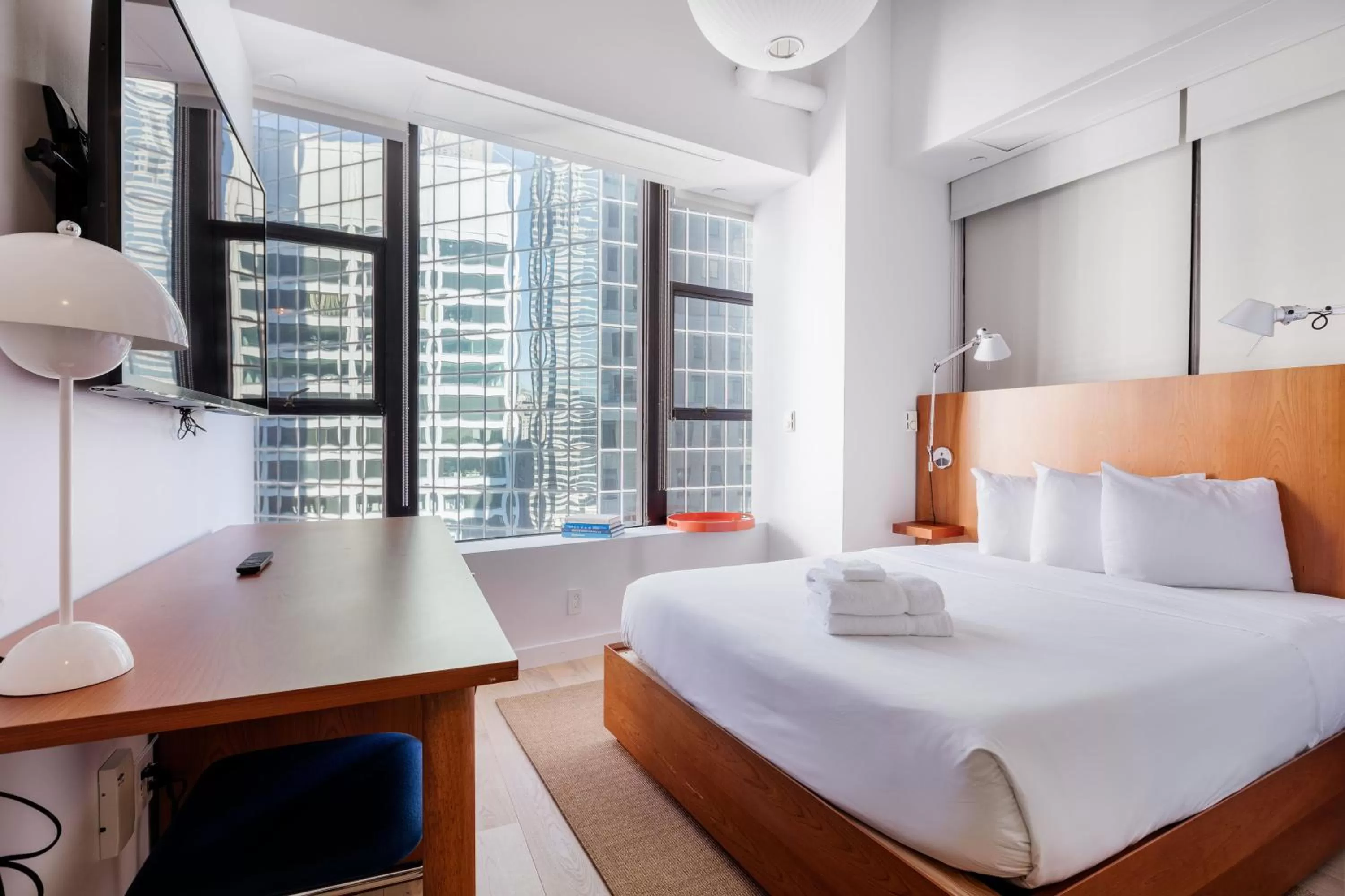 Bed in Placemakr Wall Street