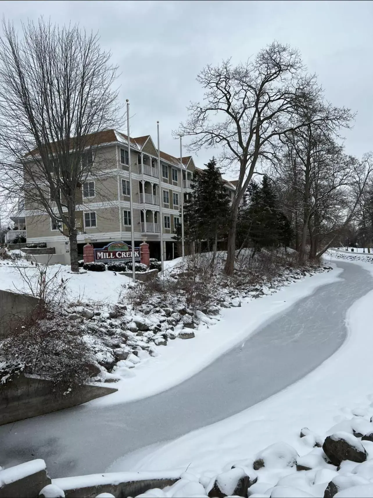 Winter in Mill Creek Hotel