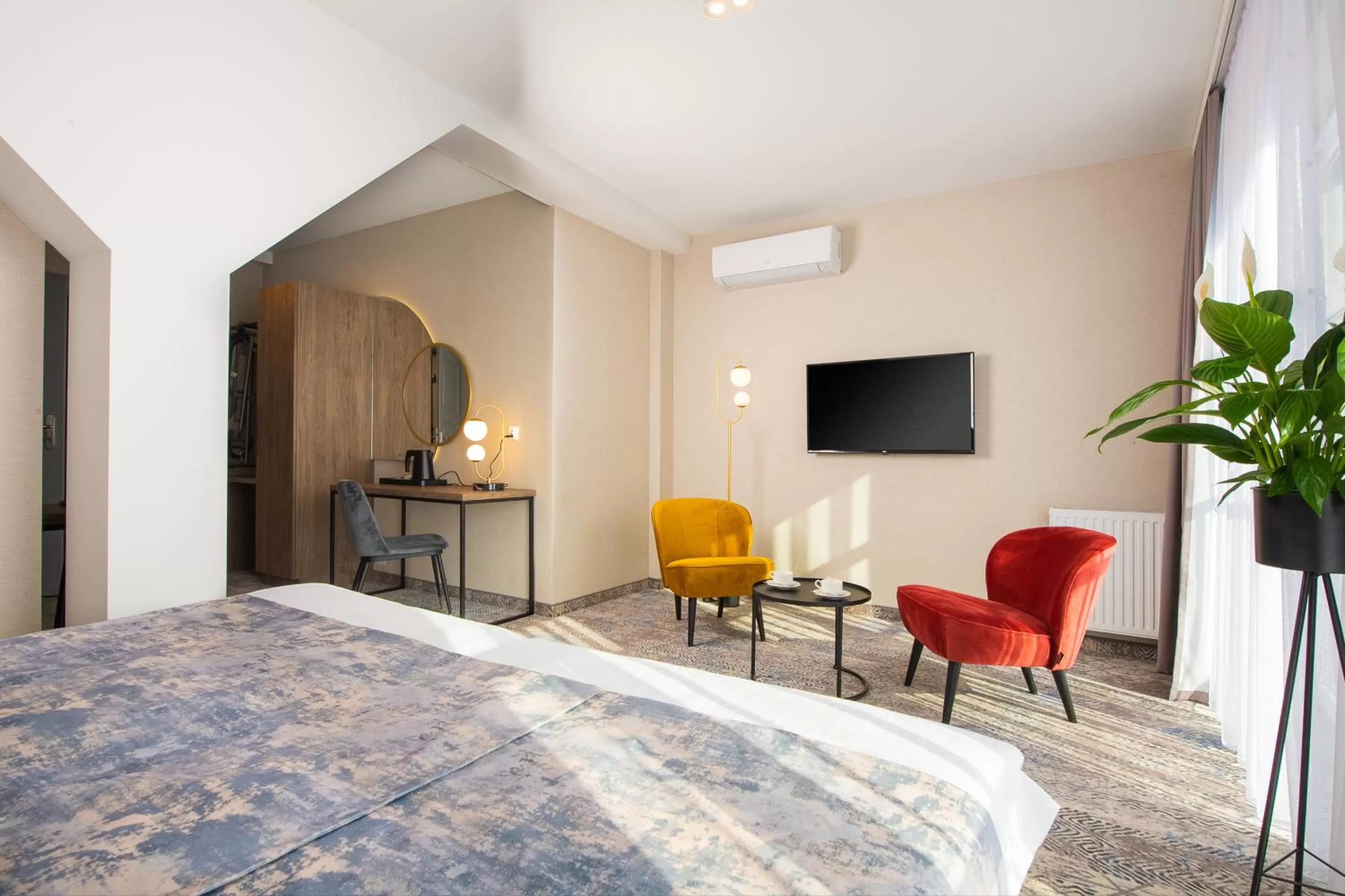 Bed in MR67 Mayera Rapaporta