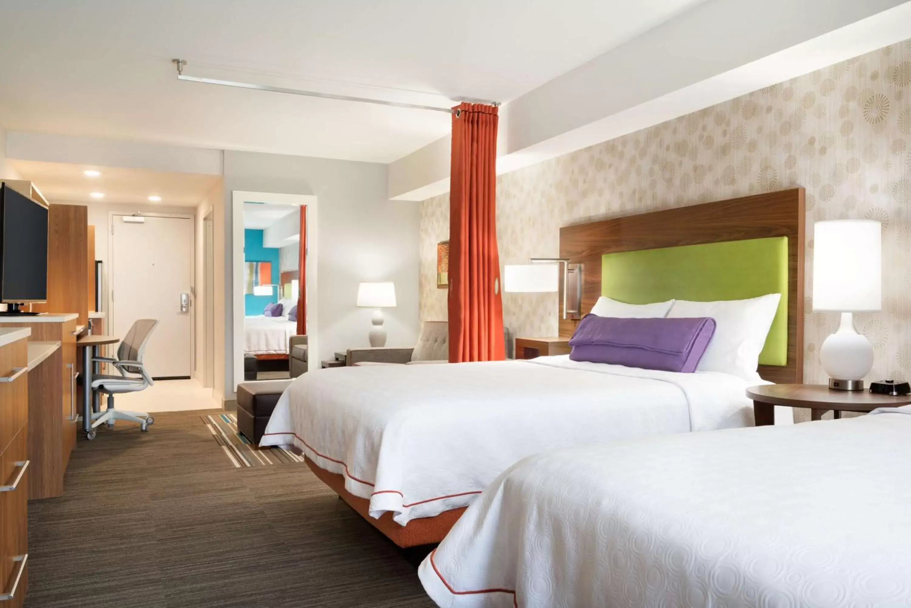 Bedroom, Bed in Home2 Suites by Hilton Roanoke