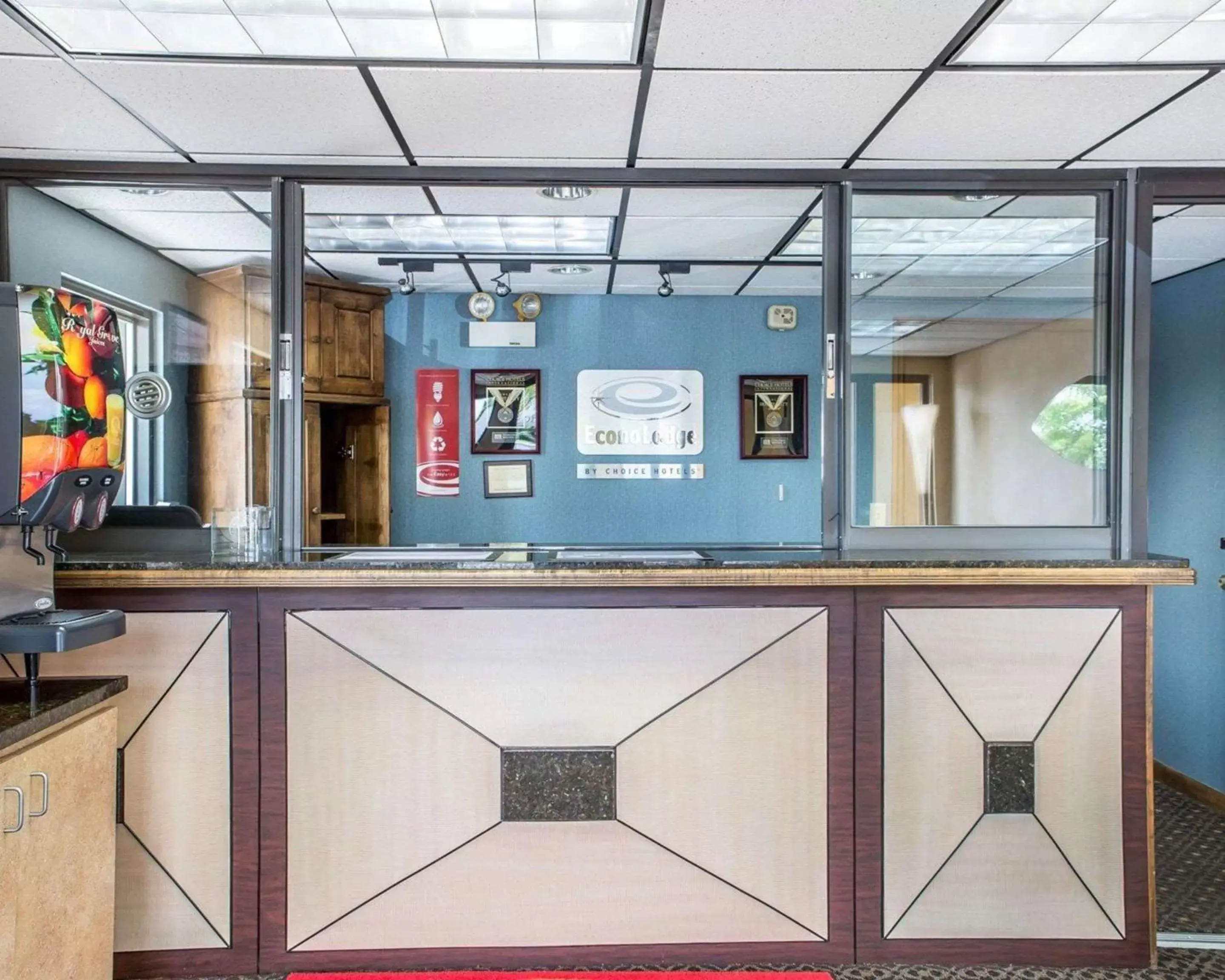 Lobby or reception in Econo Lodge North Knoxville