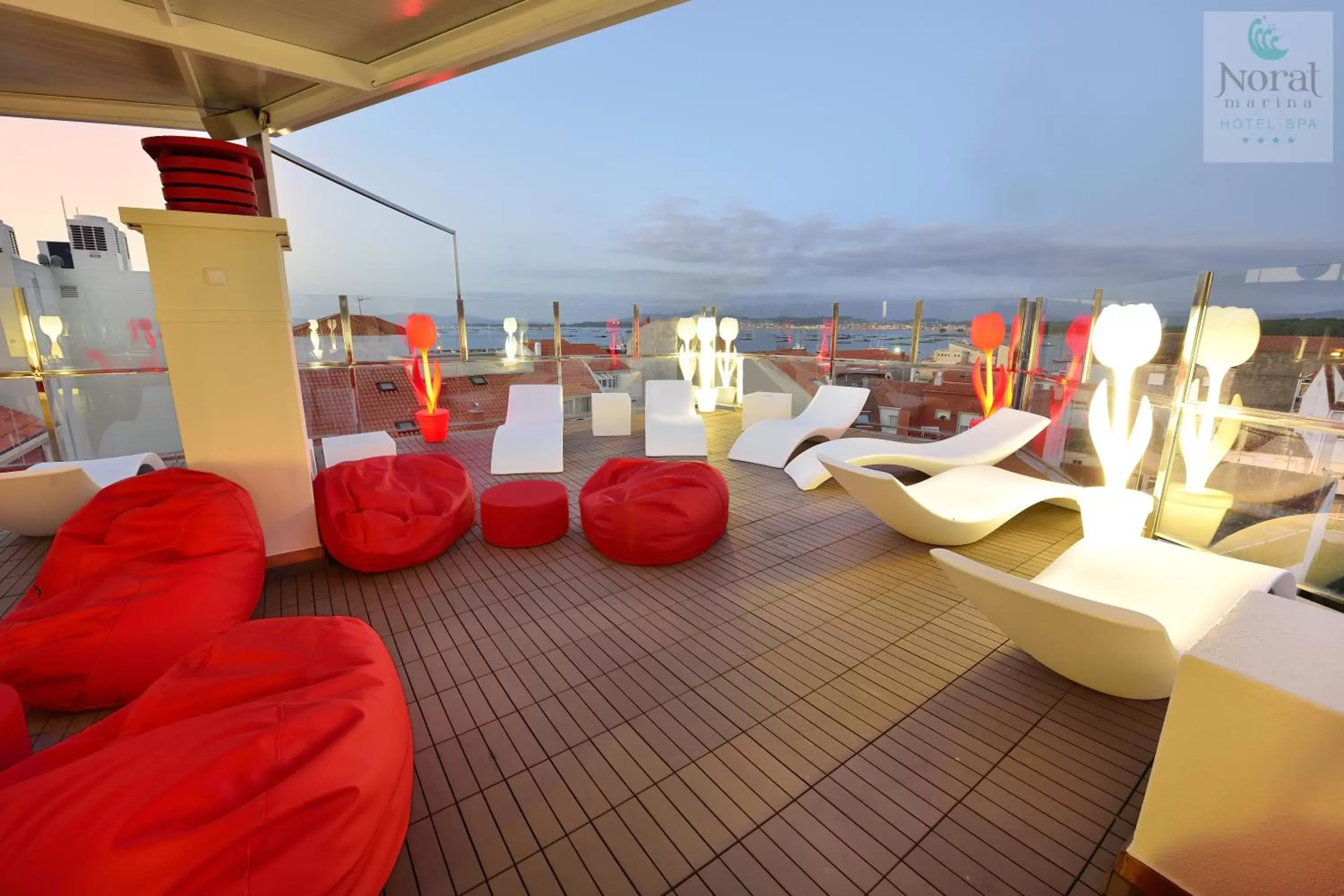 Balcony/Terrace, Lounge/Bar in Hotel Norat Marina & Spa 4* Superior