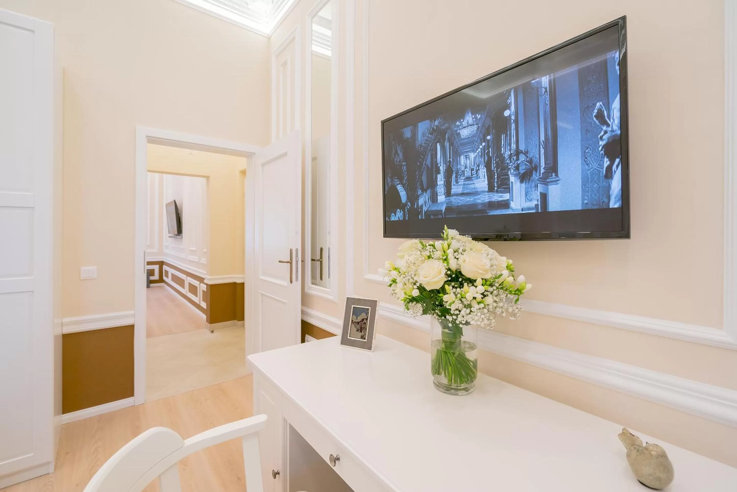 TV and multimedia in Revelton Suites Karlovy Vary