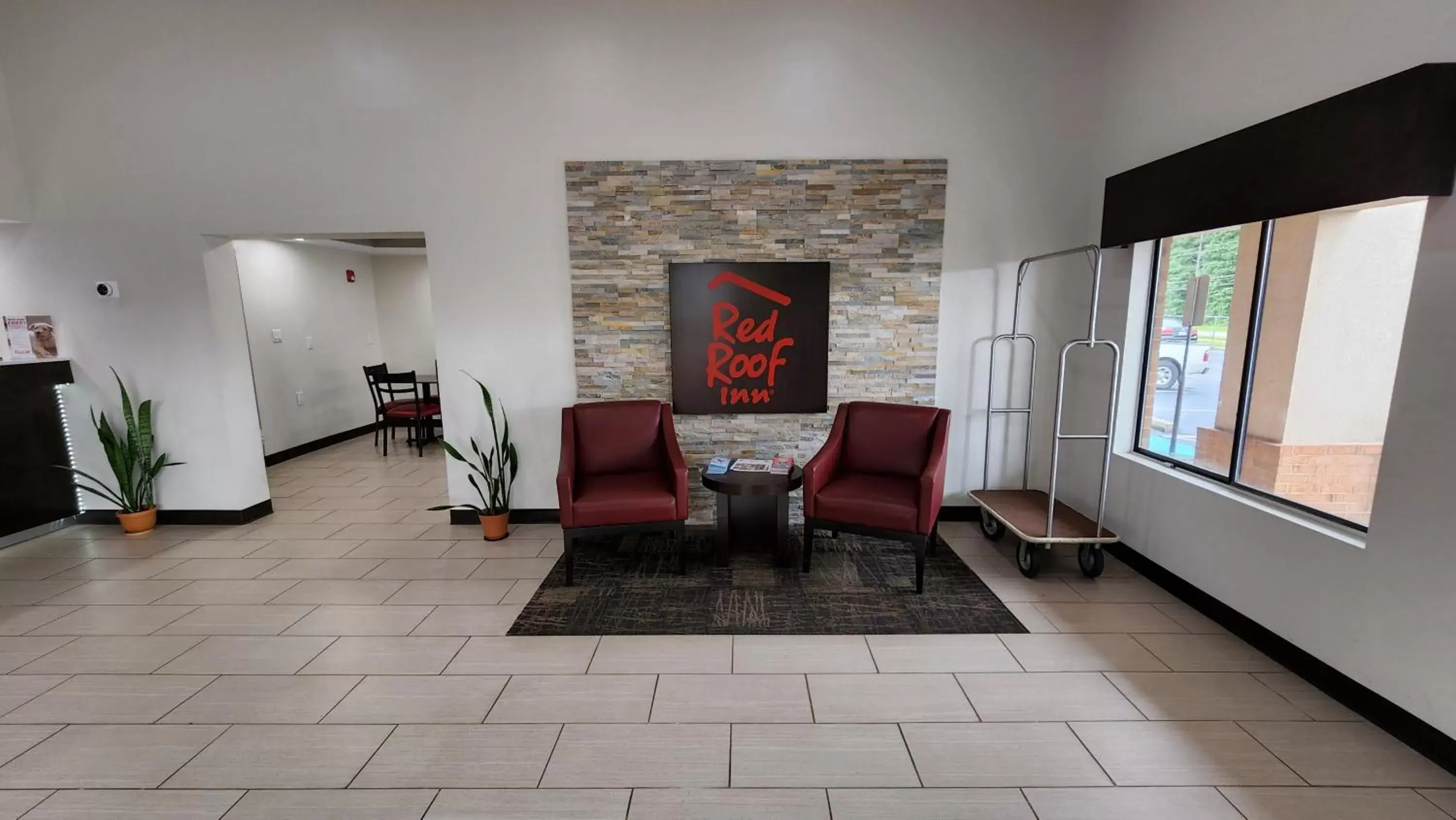 Lobby or reception, Seating Area in Red Roof Inn Perry