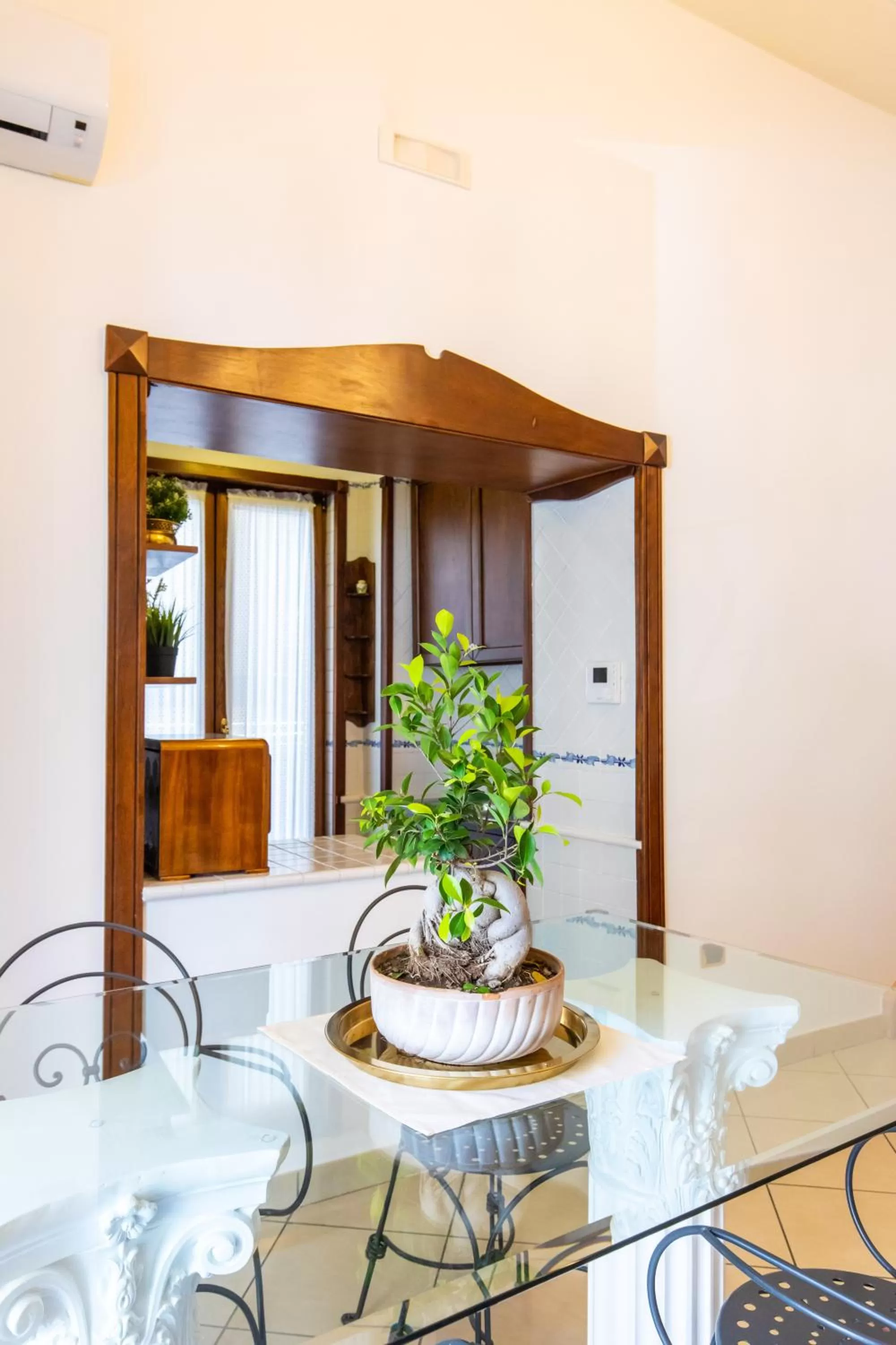 Dining area in Medina Central