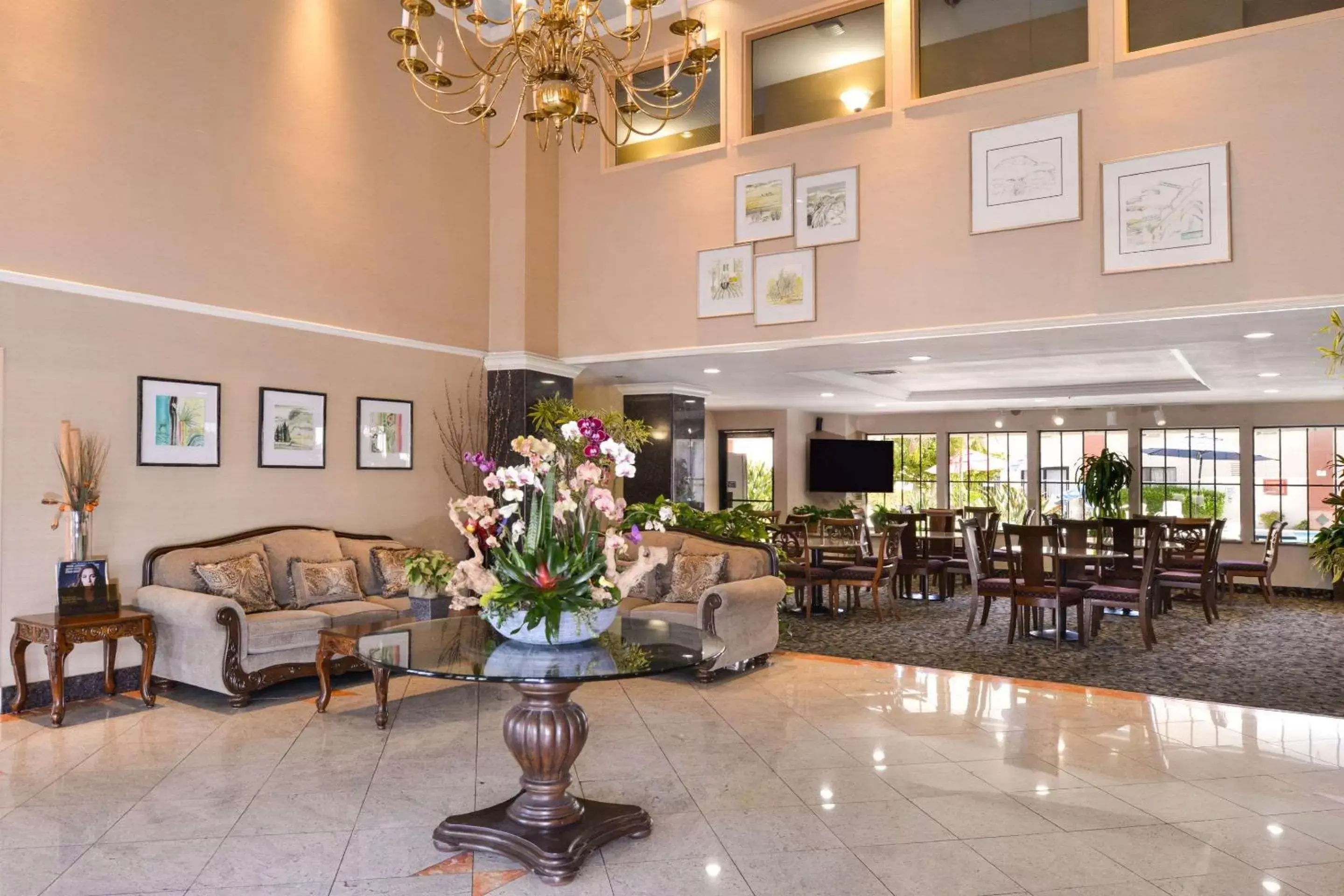 Lobby or reception, Restaurant/Places to Eat in Quality Inn & Suites Walnut - City of Industry