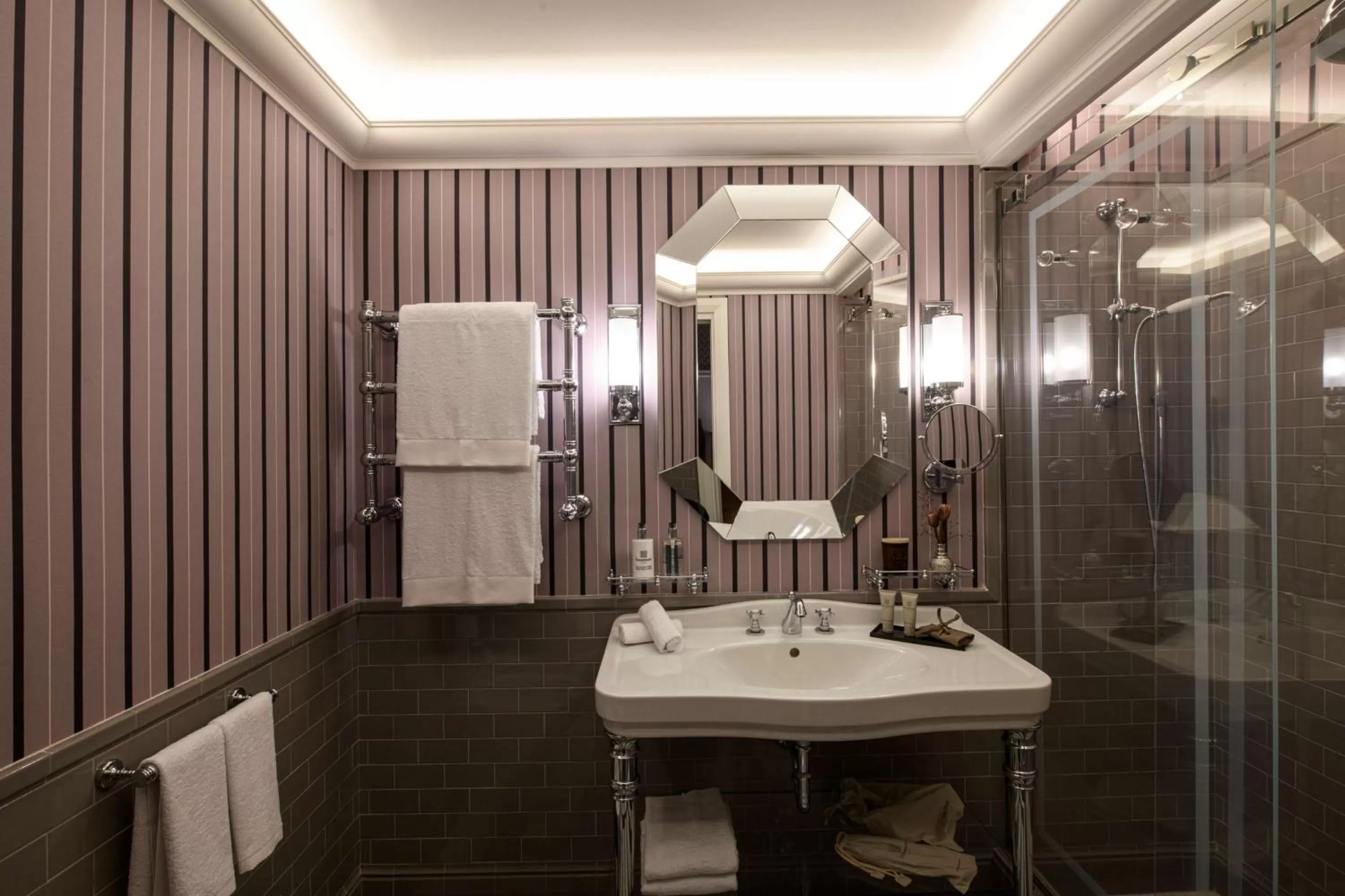 Bathroom in IL Tornabuoni The Unbound Collection by Hyatt