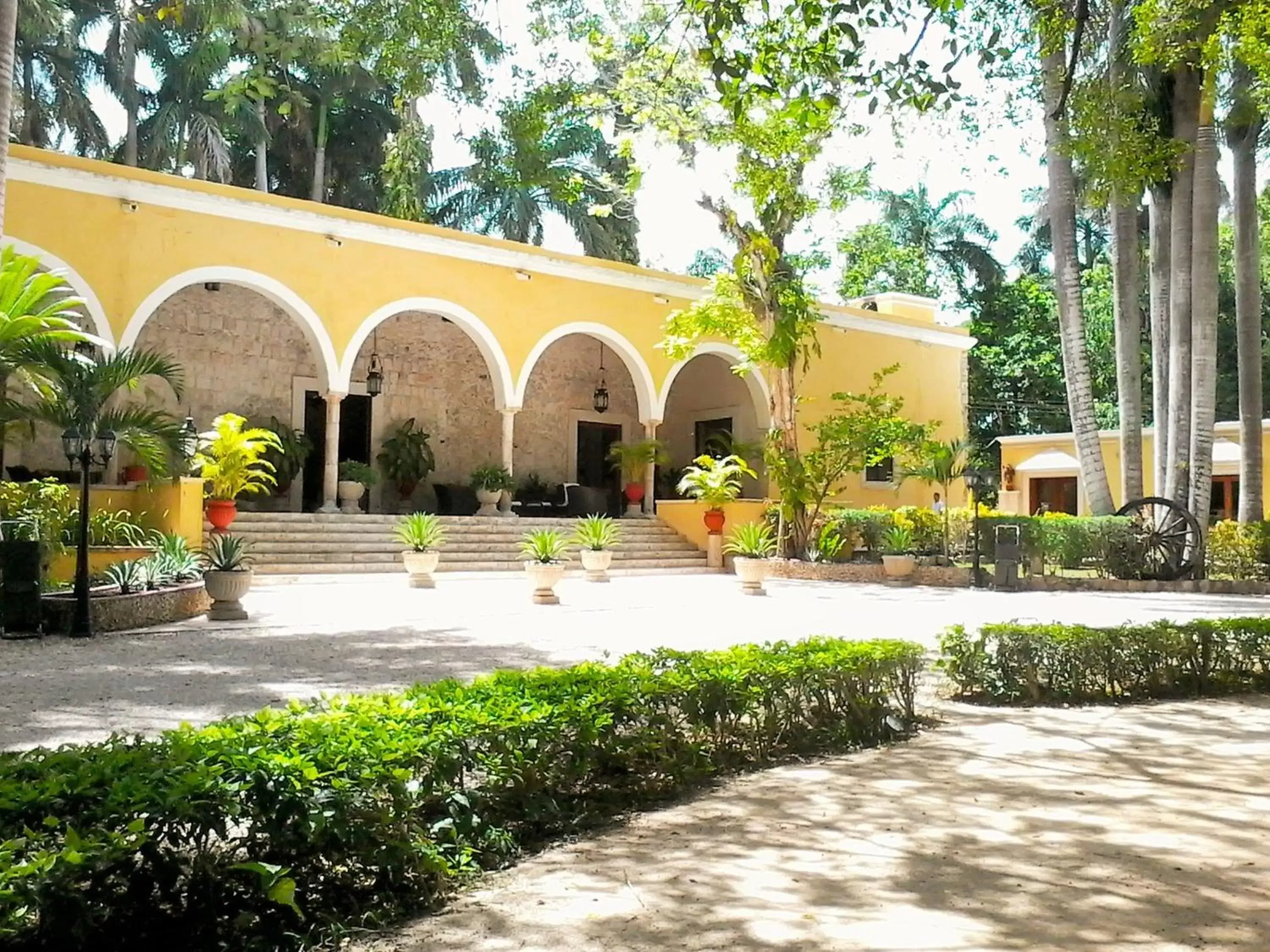 Patio, Property Building in Hacienda Chichen Resort and Yaxkin Spa
