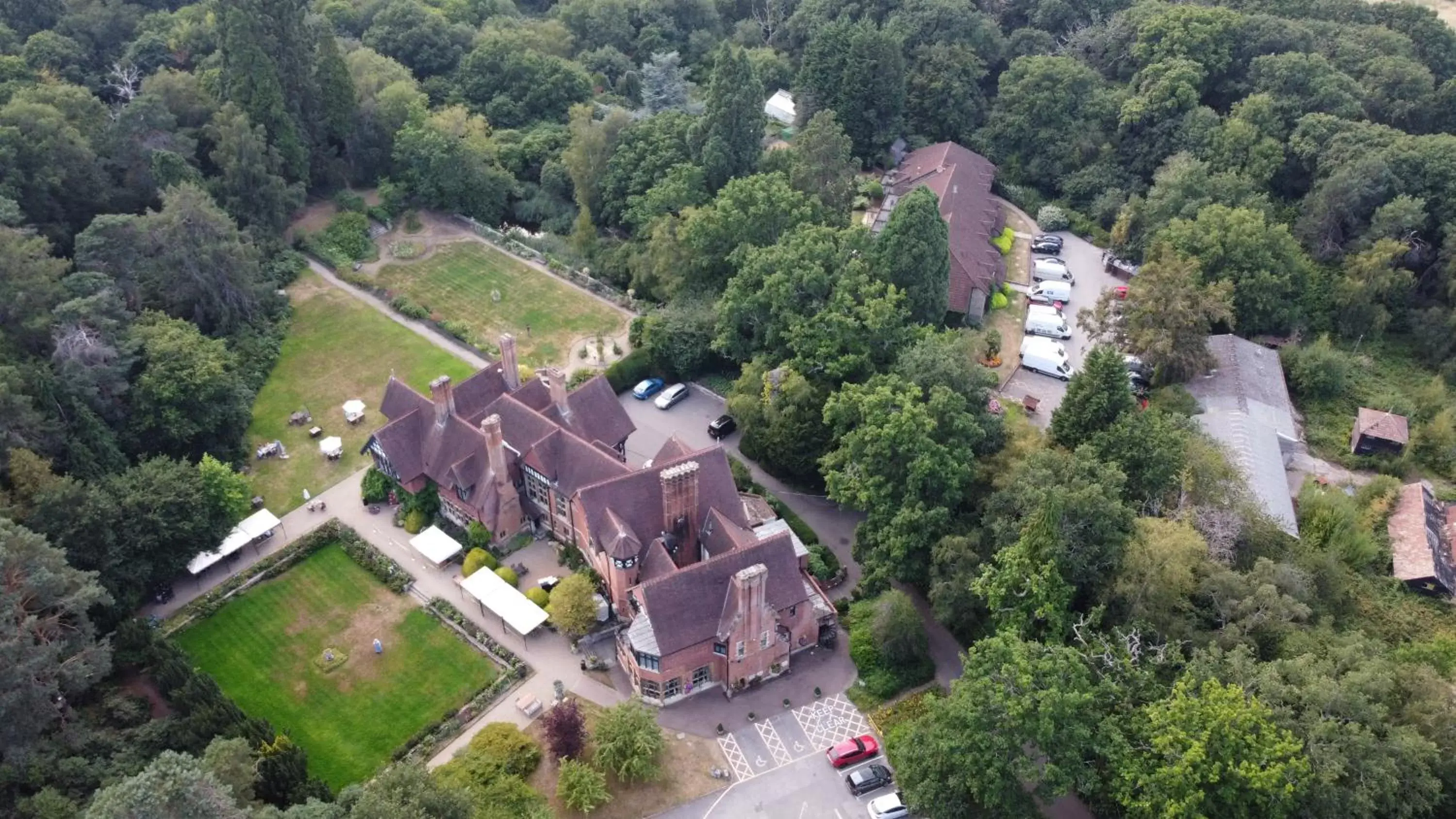 Bird's eye view, Bird's-eye View in Best Western PLUS Grim's Dyke Hotel