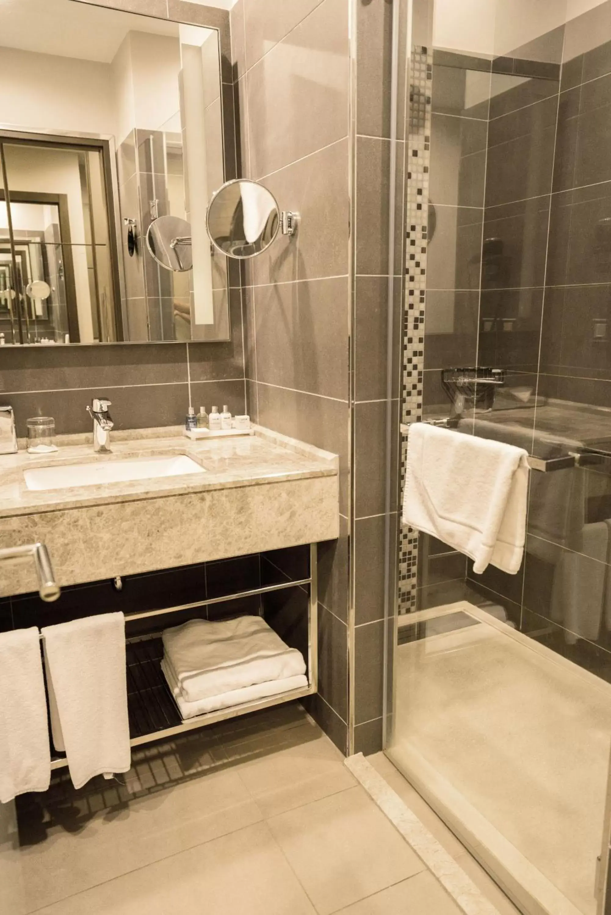 Bathroom in Radisson Blu Hotel, Abidjan Airport