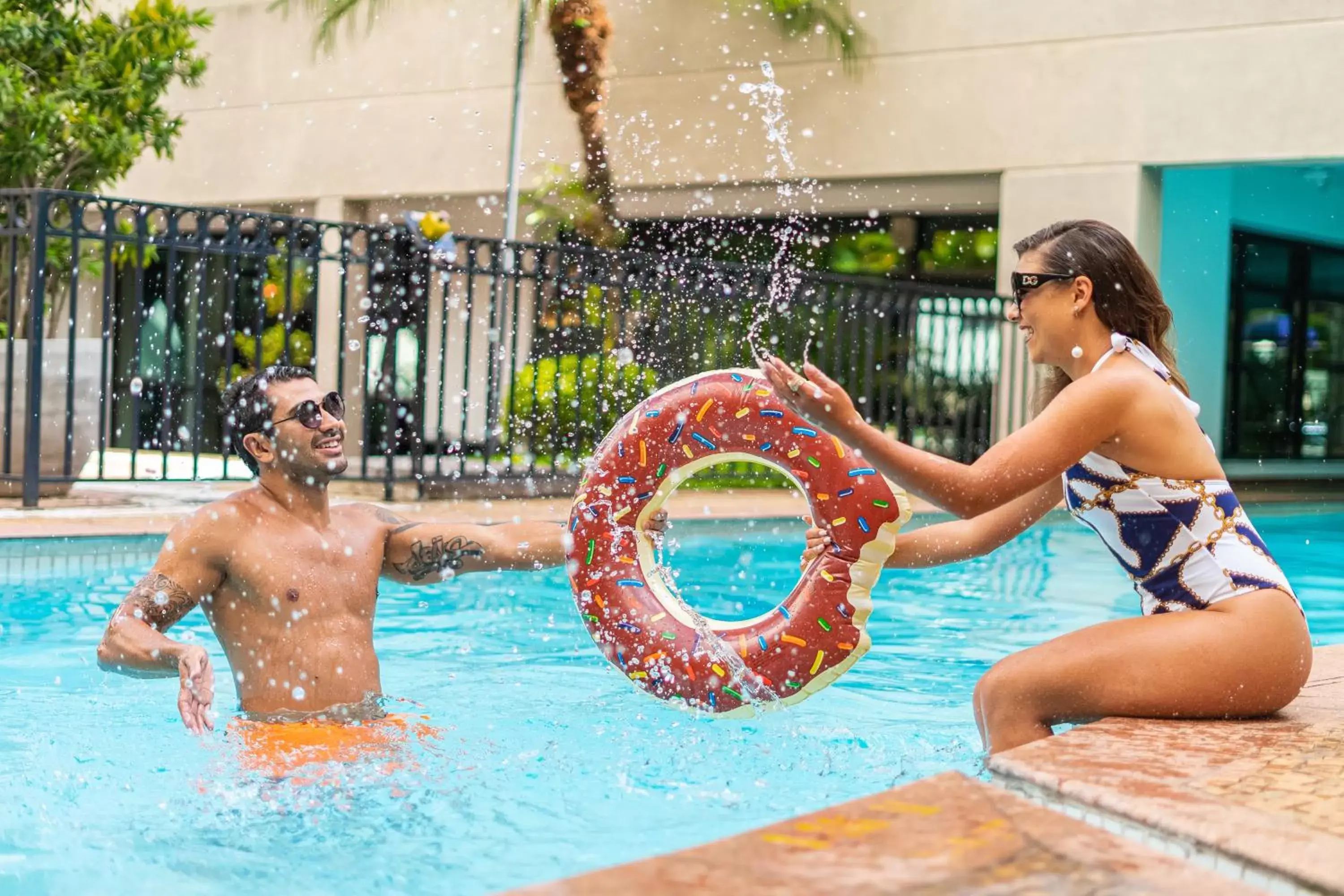 People, Swimming Pool in Mercure Sao Paulo Ibirapuera Privilege