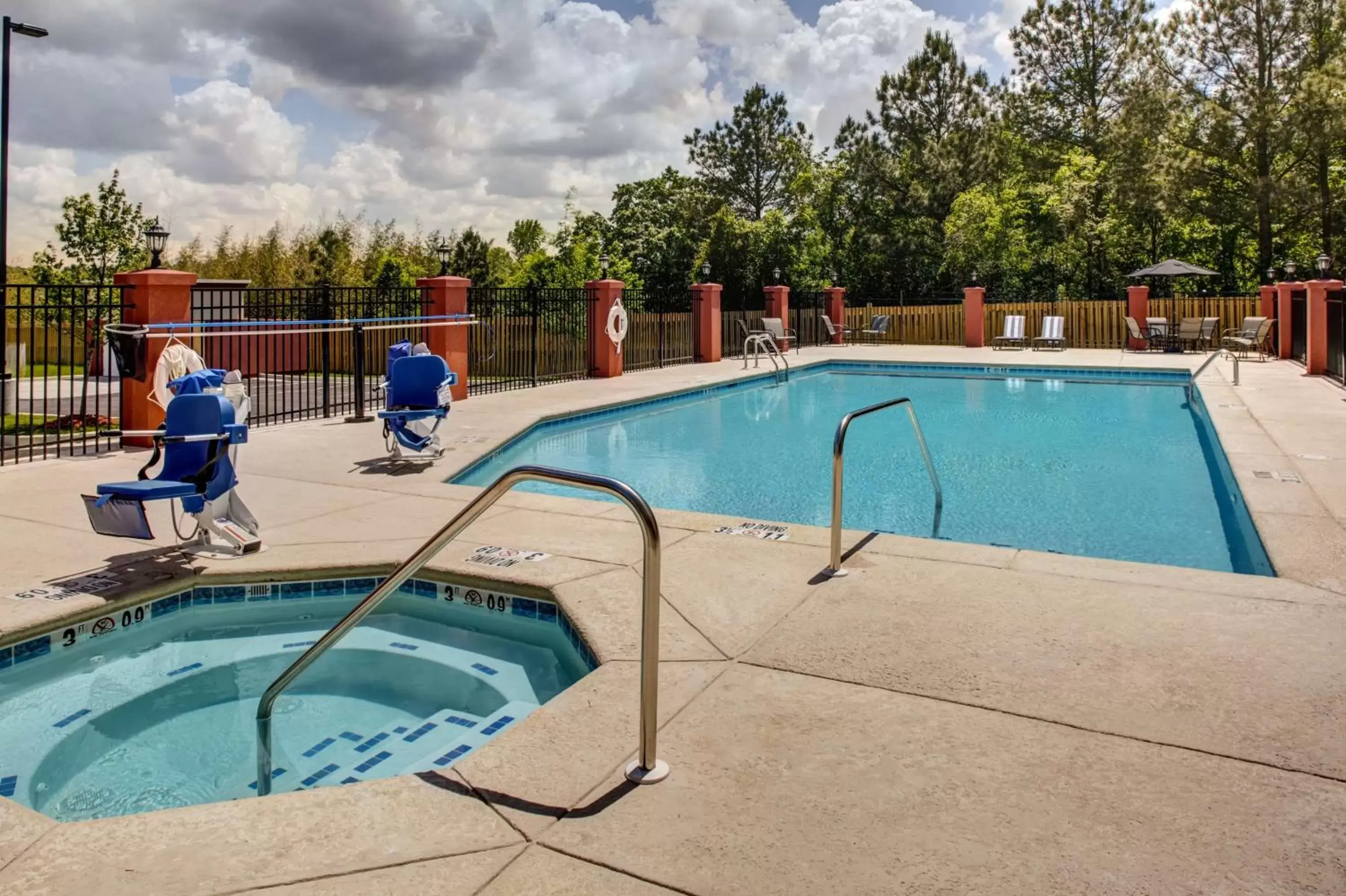 Pool view in Hampton Inn Thomson Pool view in Hampton Inn Thomson