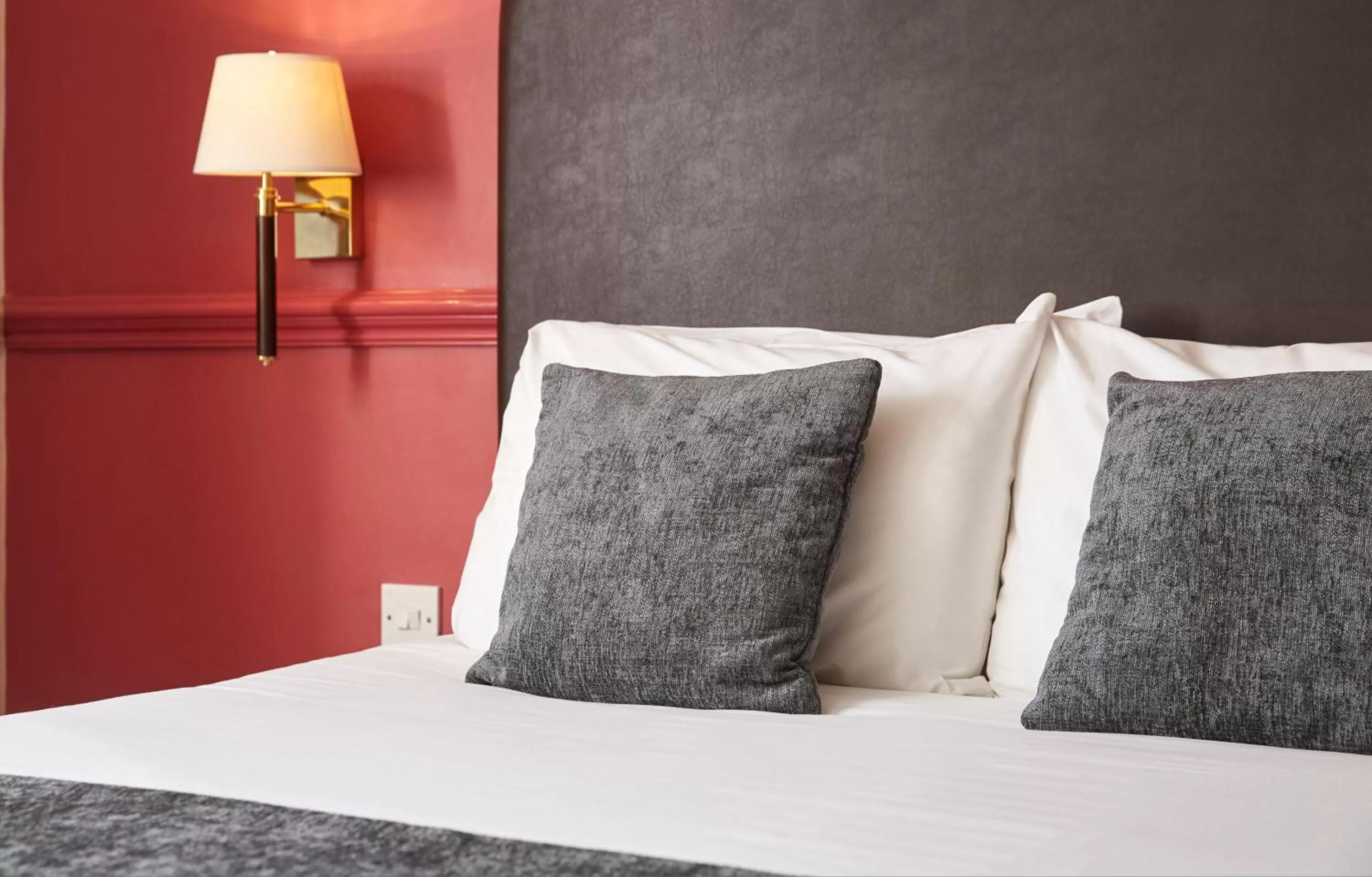 Bed in Dog House by Chef & Brewer Collection