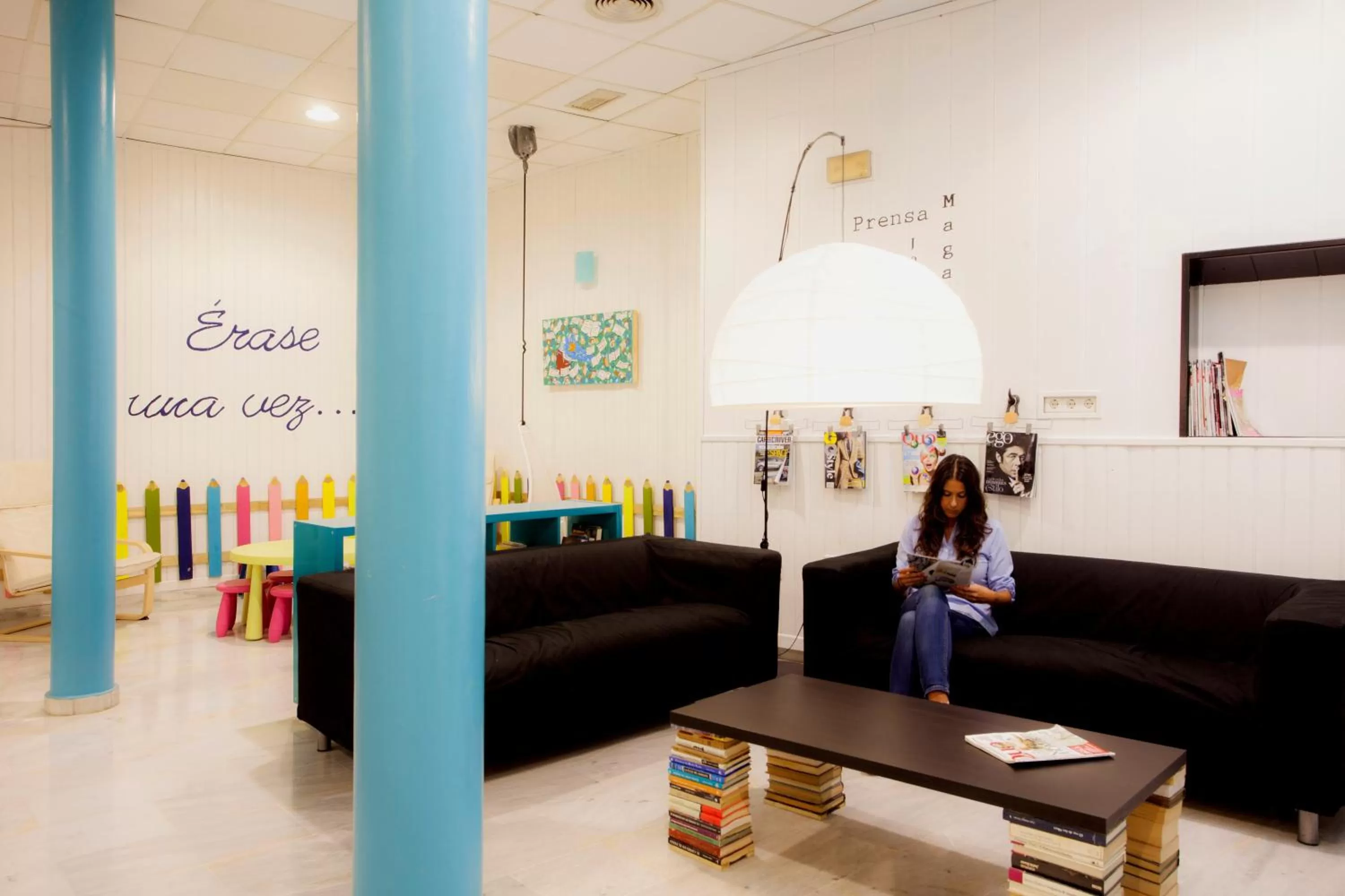 Guests in Casual de las Letras Sevilla