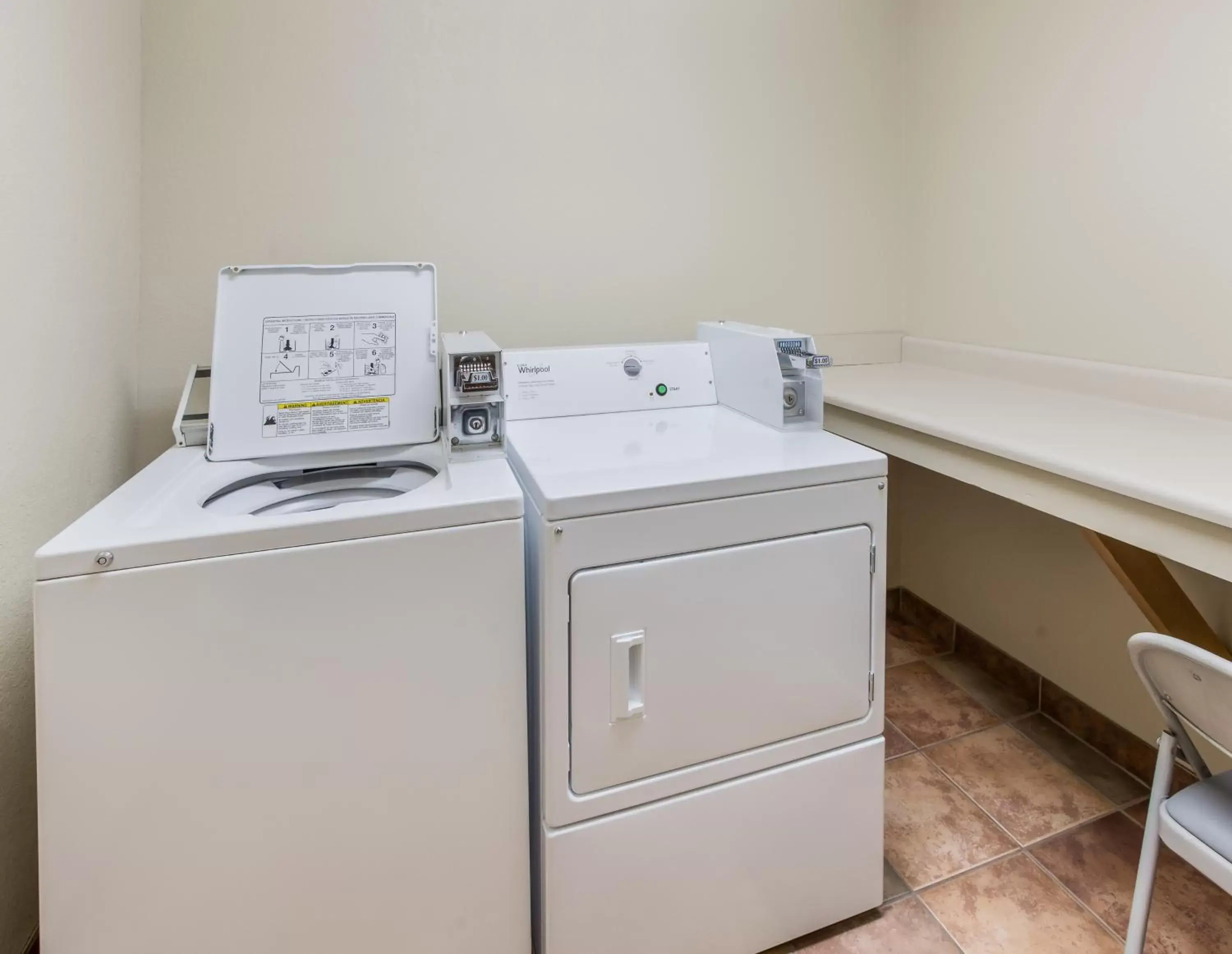 Kitchen/Kitchenette in Quality Inn & Suites