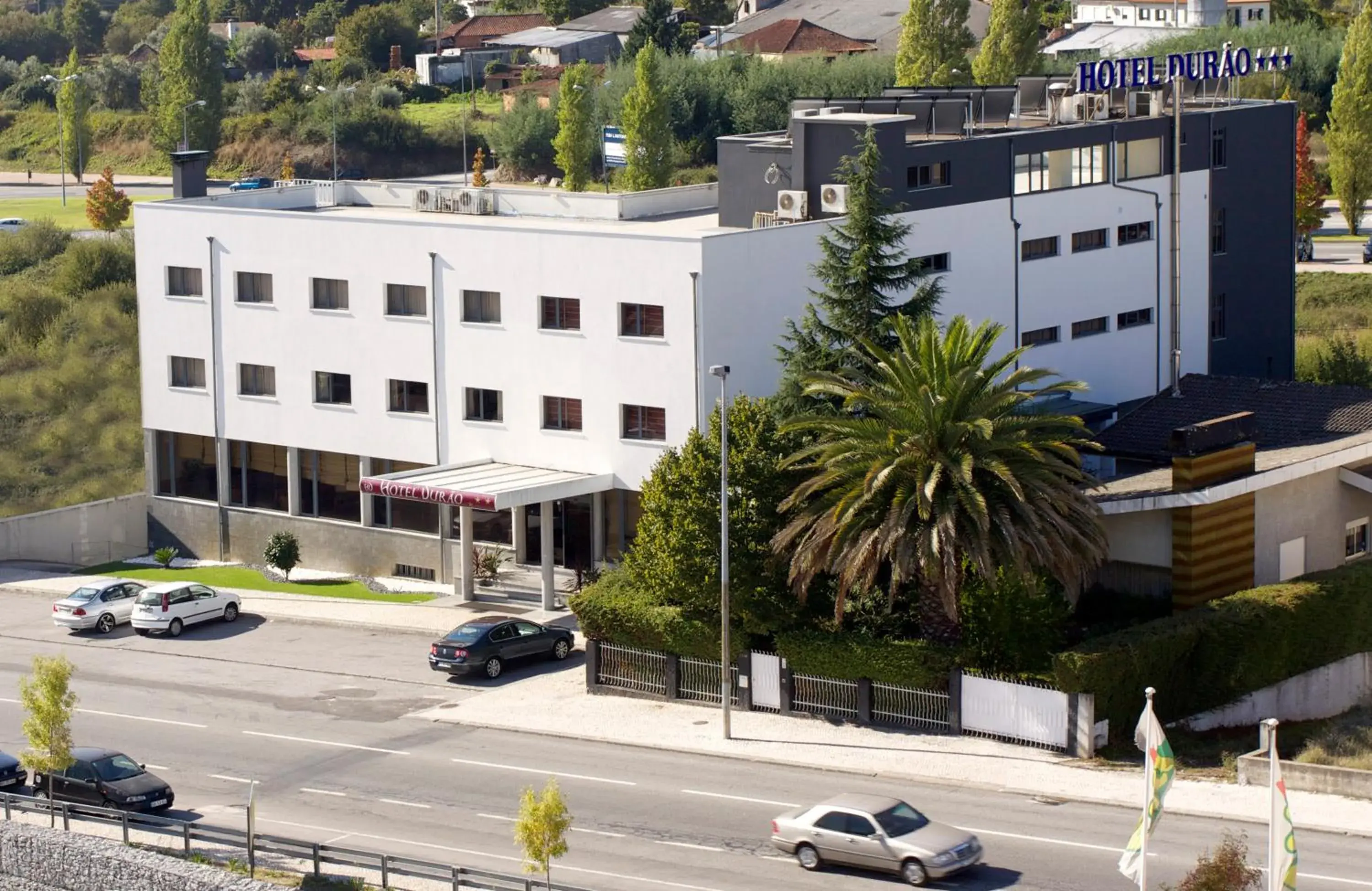 Facade/entrance in Hotel Durao