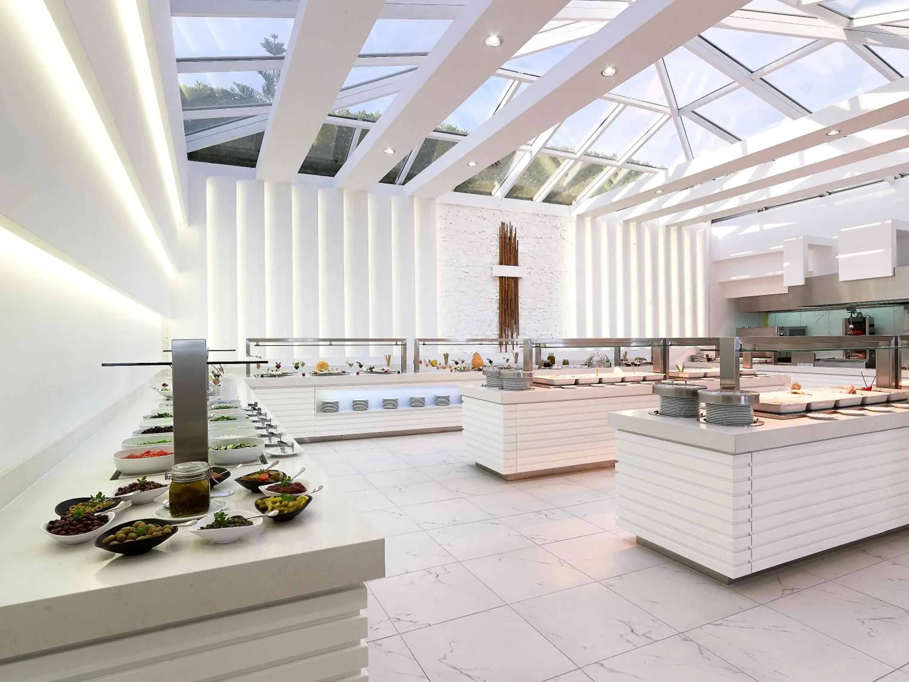 Restaurant/places to eat in Dimitra Beach Hotel & Suites Restaurant/places to eat in Dimitra Beach Hotel & Suites