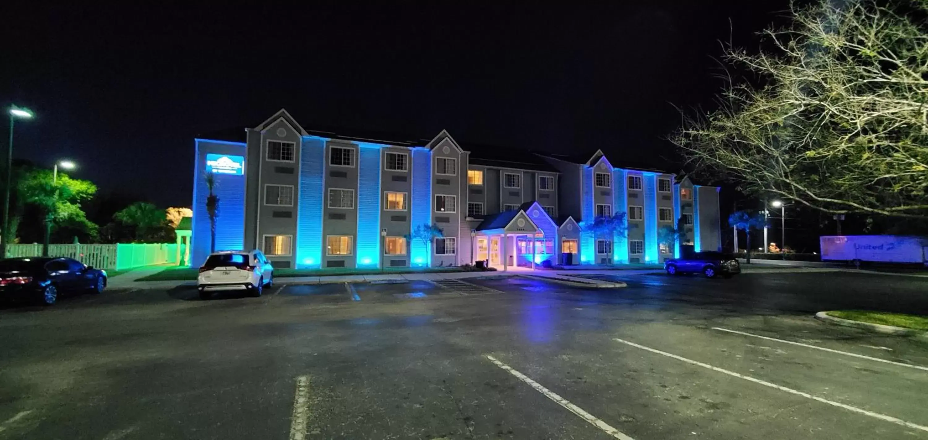Facade/entrance, Property Building in Microtel Inn and Suites - Zephyrhills