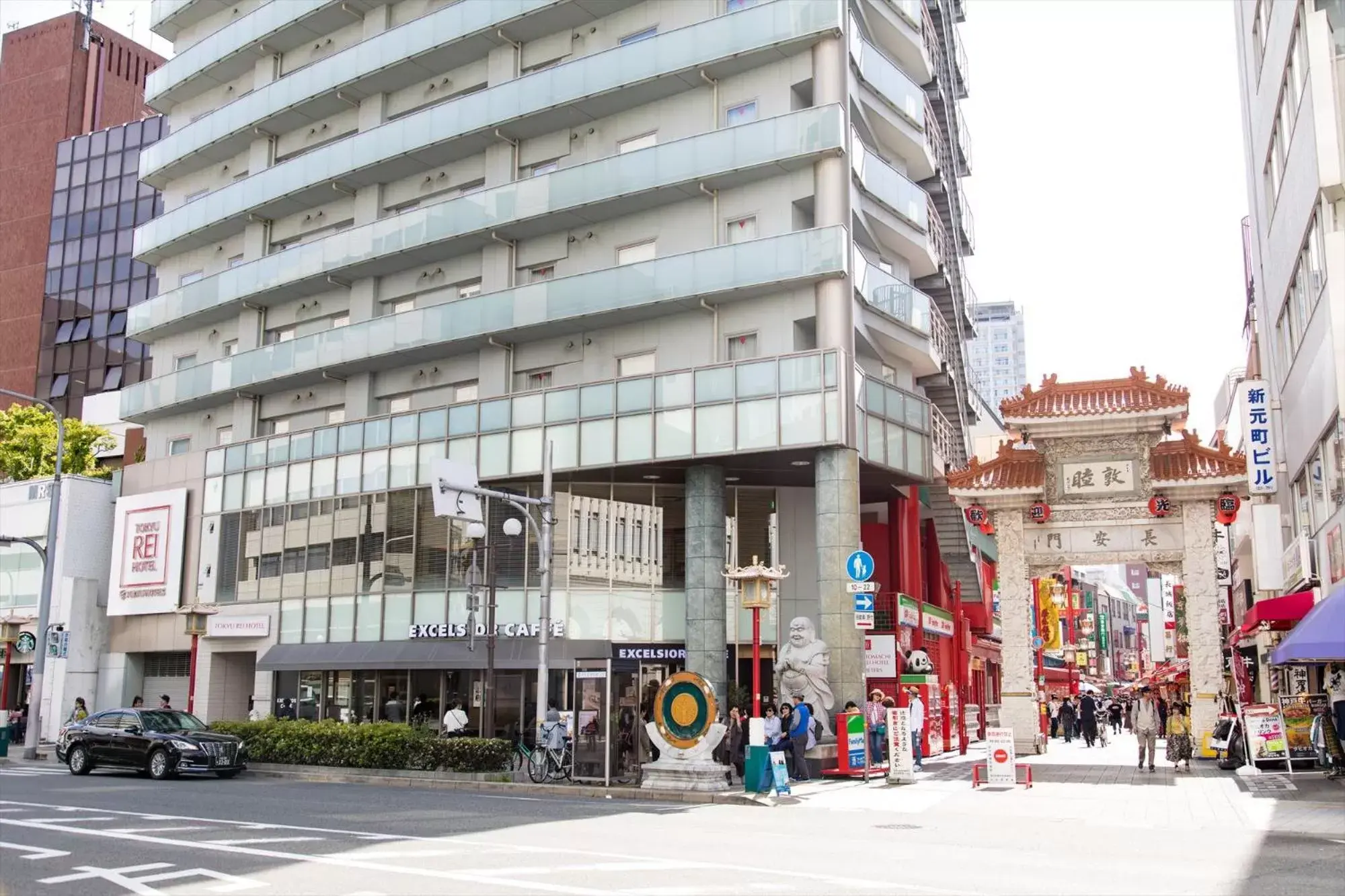 Facade/entrance in Kobe Motomachi Tokyu REI Hotel