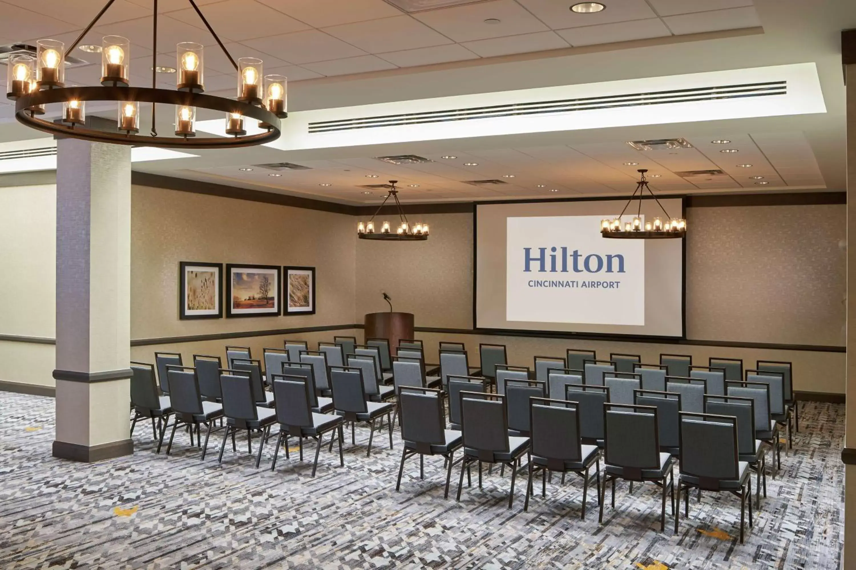 Meeting/conference room in Hilton Cincinnati Airport