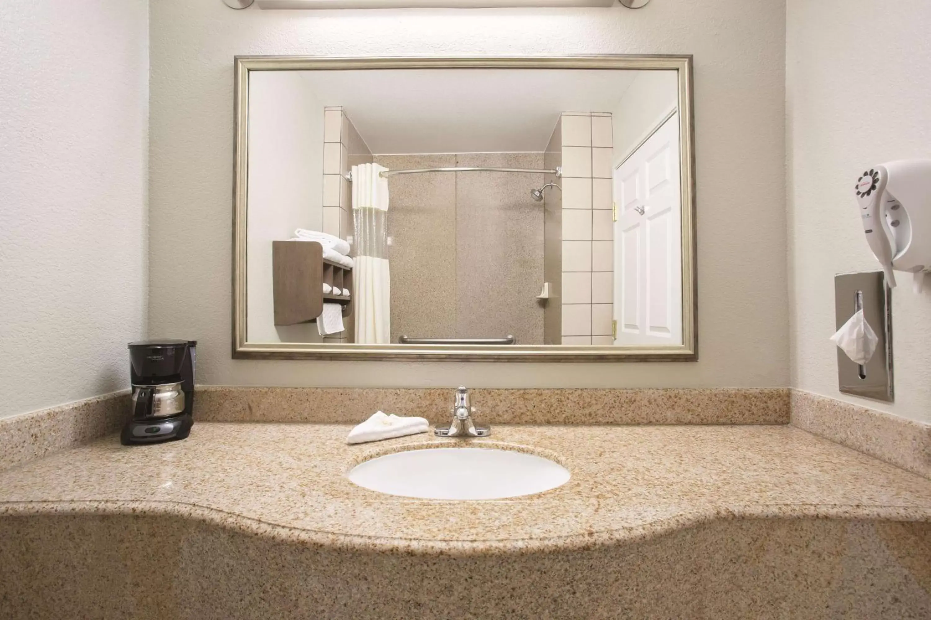 Photo of the whole room, Bathroom in La Quinta by Wyndham Gallup