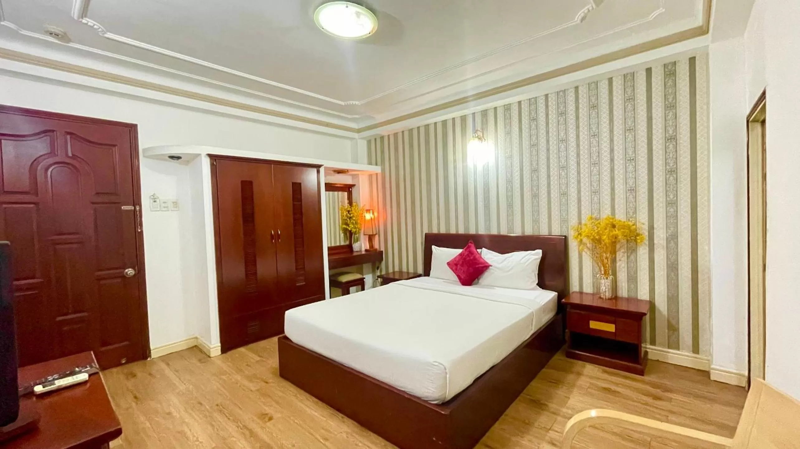 Bed in Gold hotel, Saigon