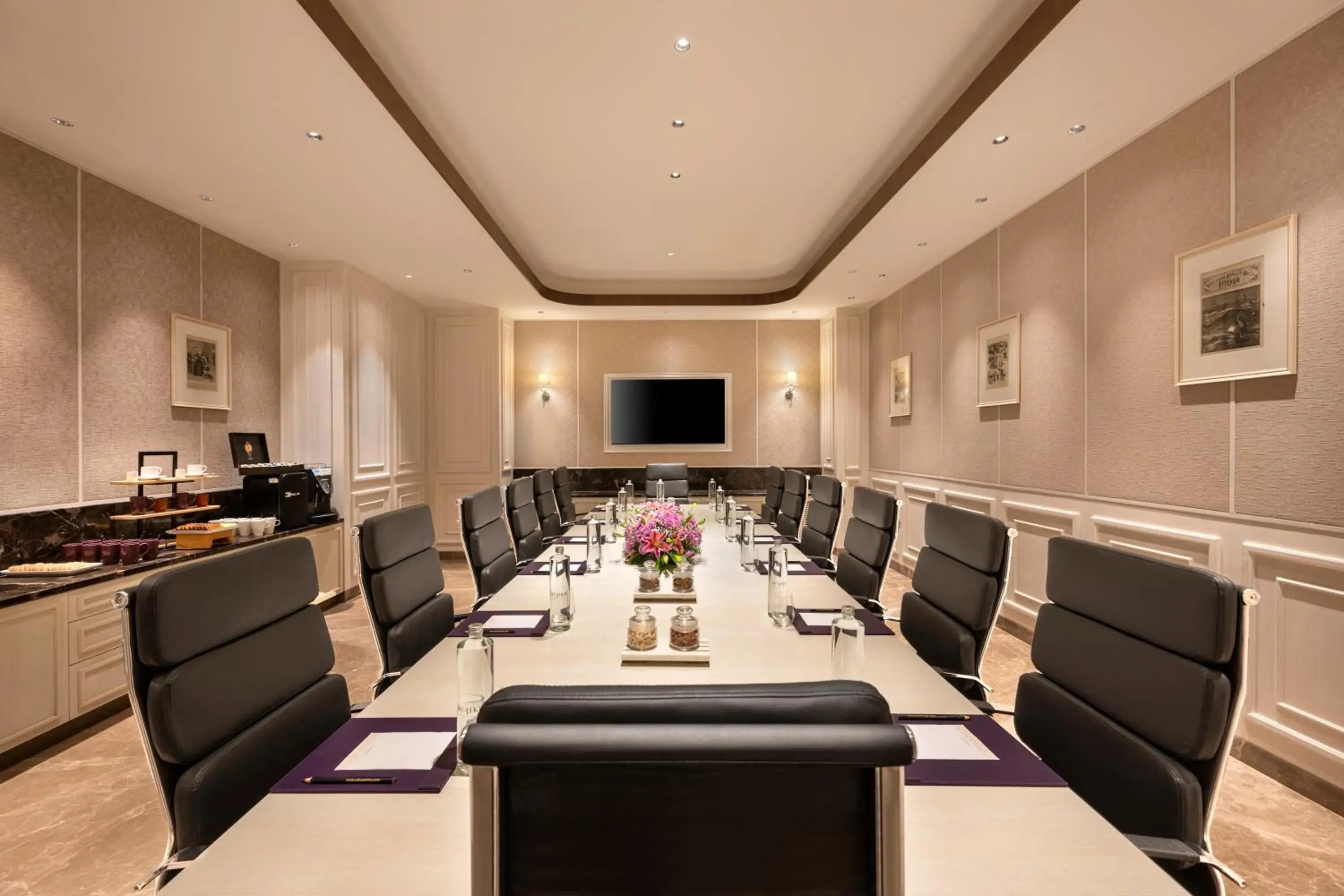 Meeting/conference room, Restaurant/Places to Eat in Aurika, Mumbai Skycity