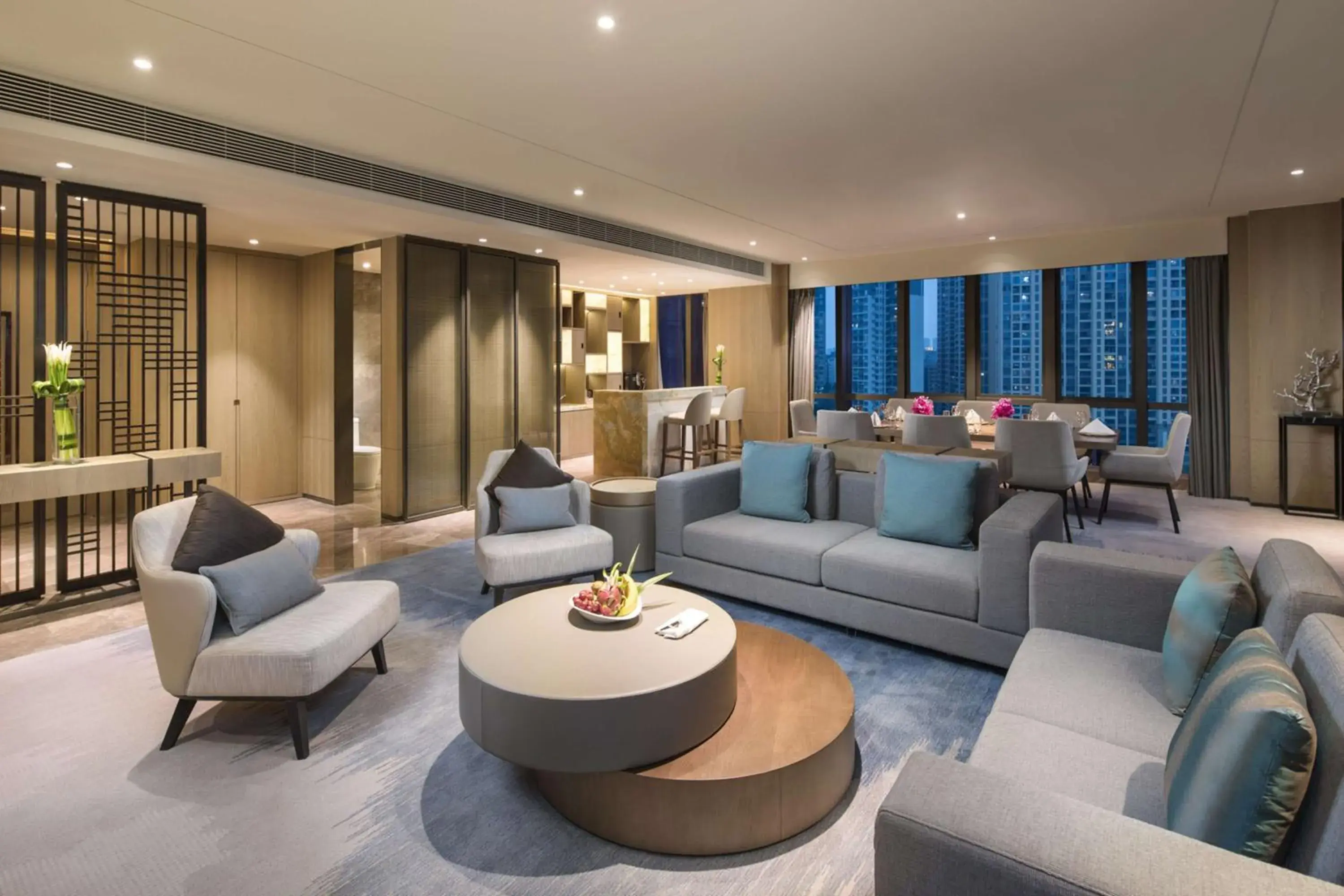 Living room, Seating Area in DoubleTree By Hilton Shenzhen Longhua