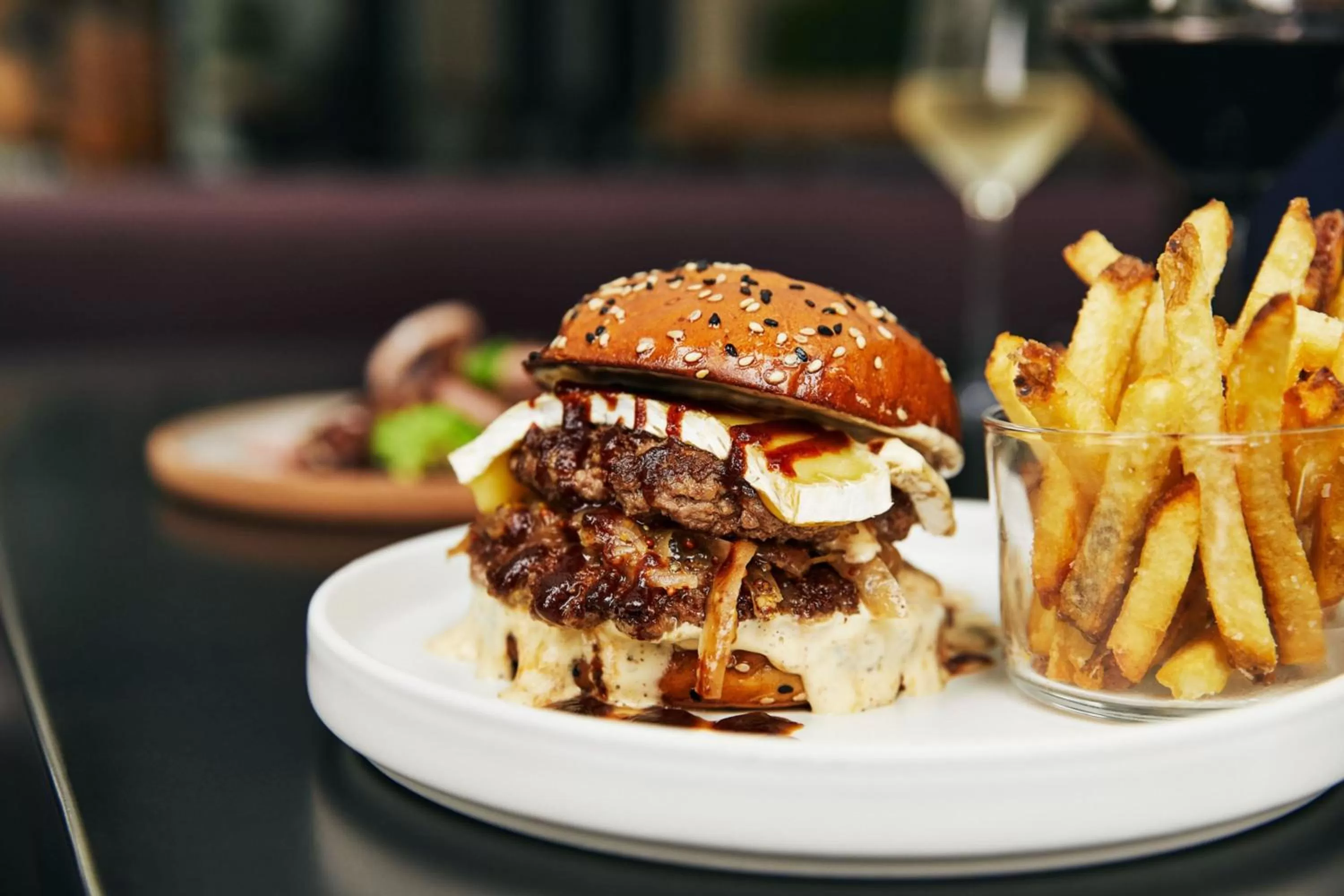 Restaurant/places to eat in Kinley Cincinnati Downtown, a Tribute Portfolio Hotel