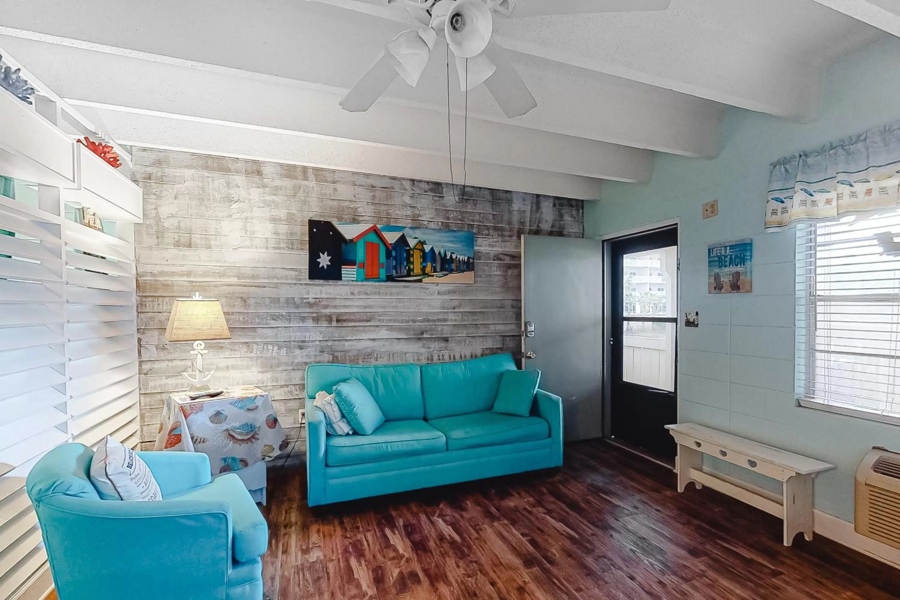 Seating Area in Gulf Village II