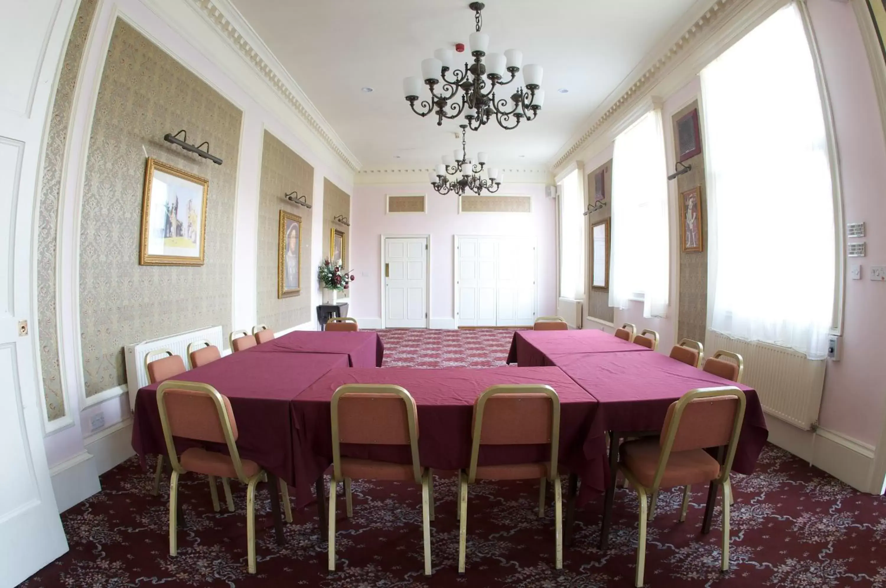 Business facilities in George & Pilgrims Hotel