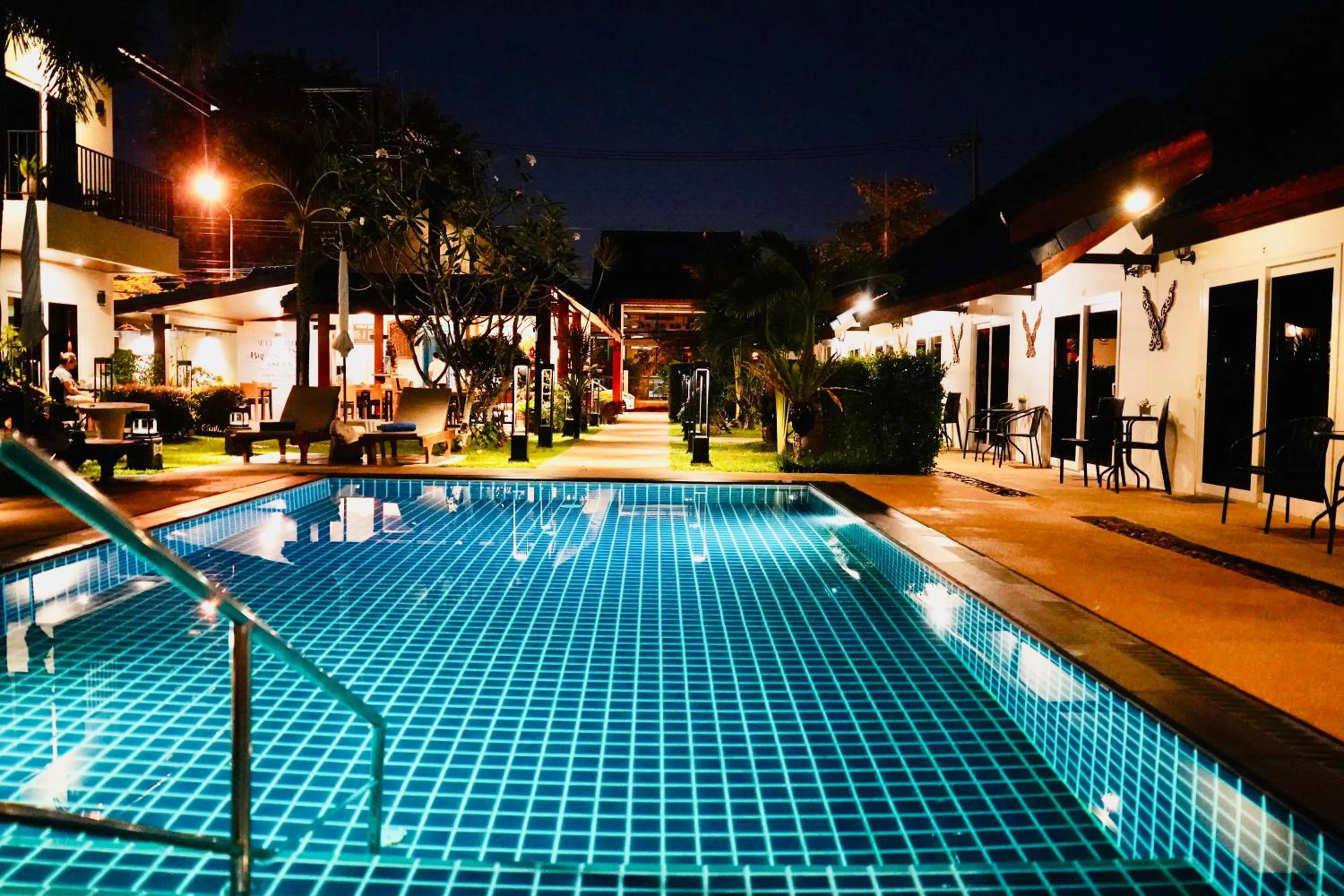 Property building in Phuket Airport Hotel - SHA Extra Plus