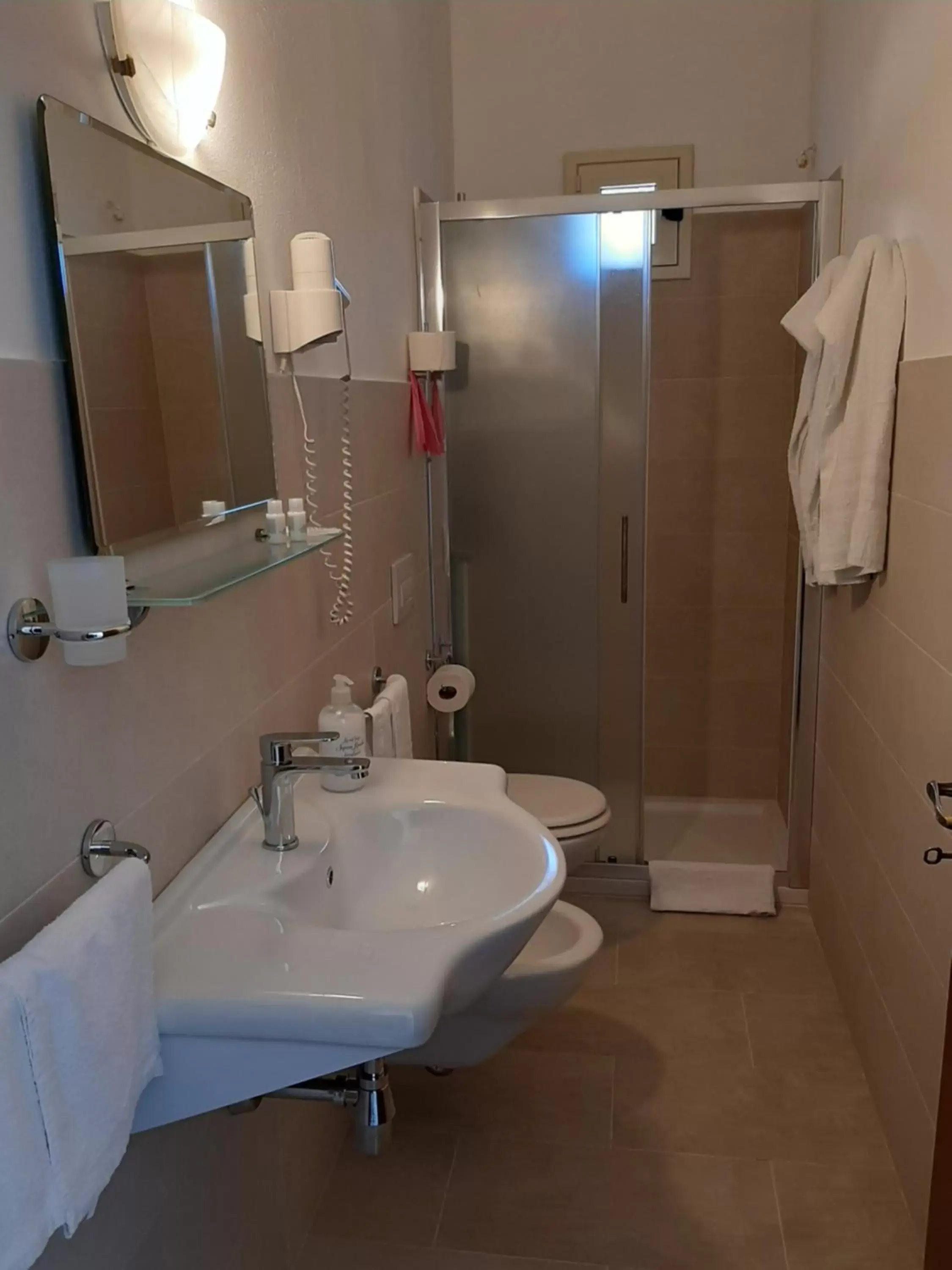 Bathroom in Hotel Conca d'Oro