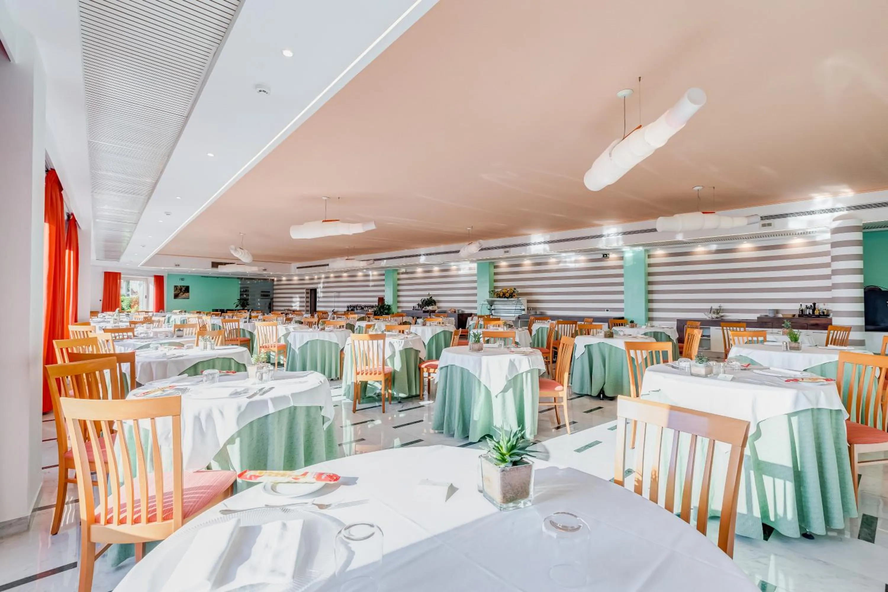 Restaurant/places to eat in Best Western Hotel La Solara