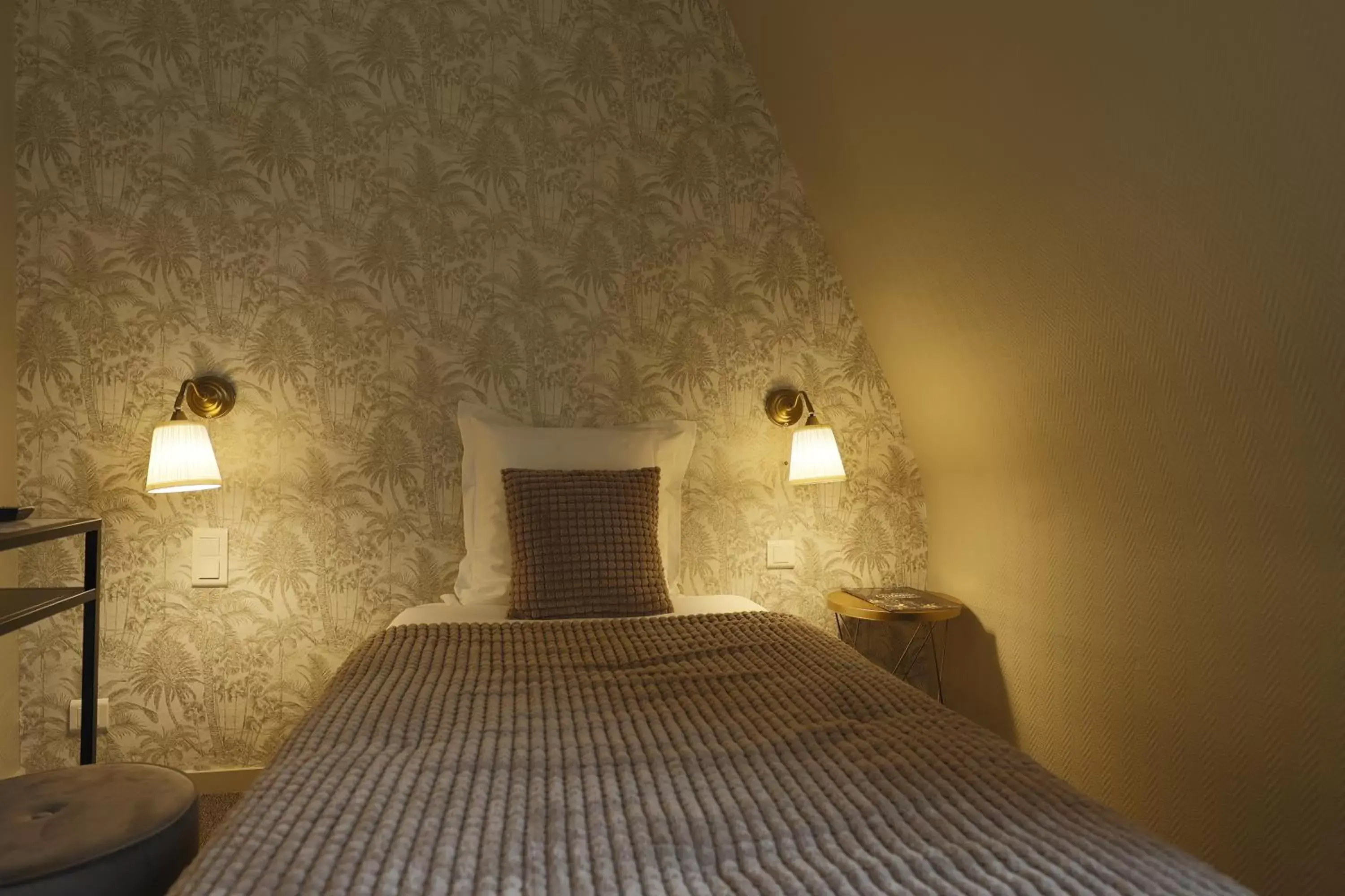 Bed in Hôtel Azur