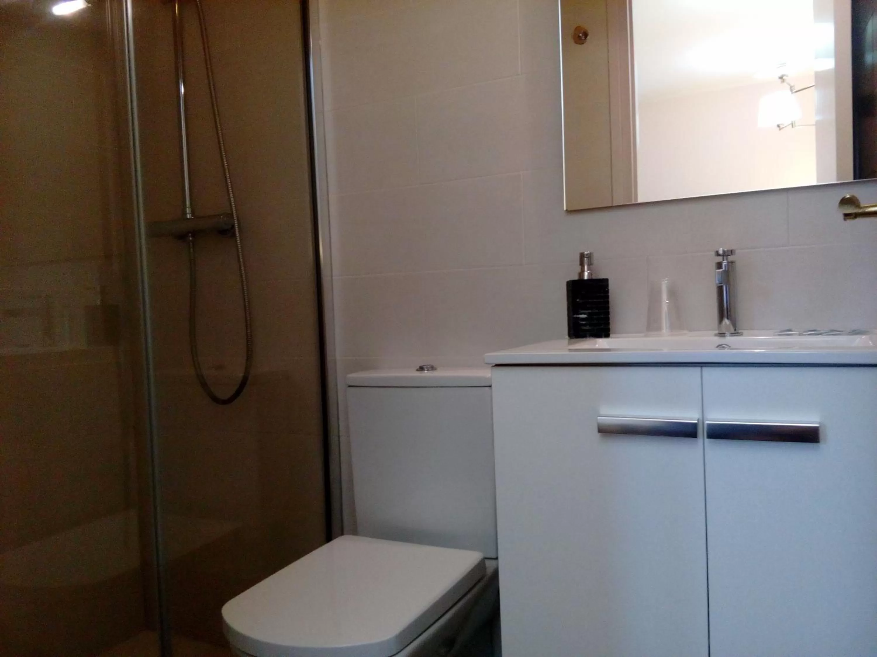 Shower in CAN MENCIÓ - Plaça Major