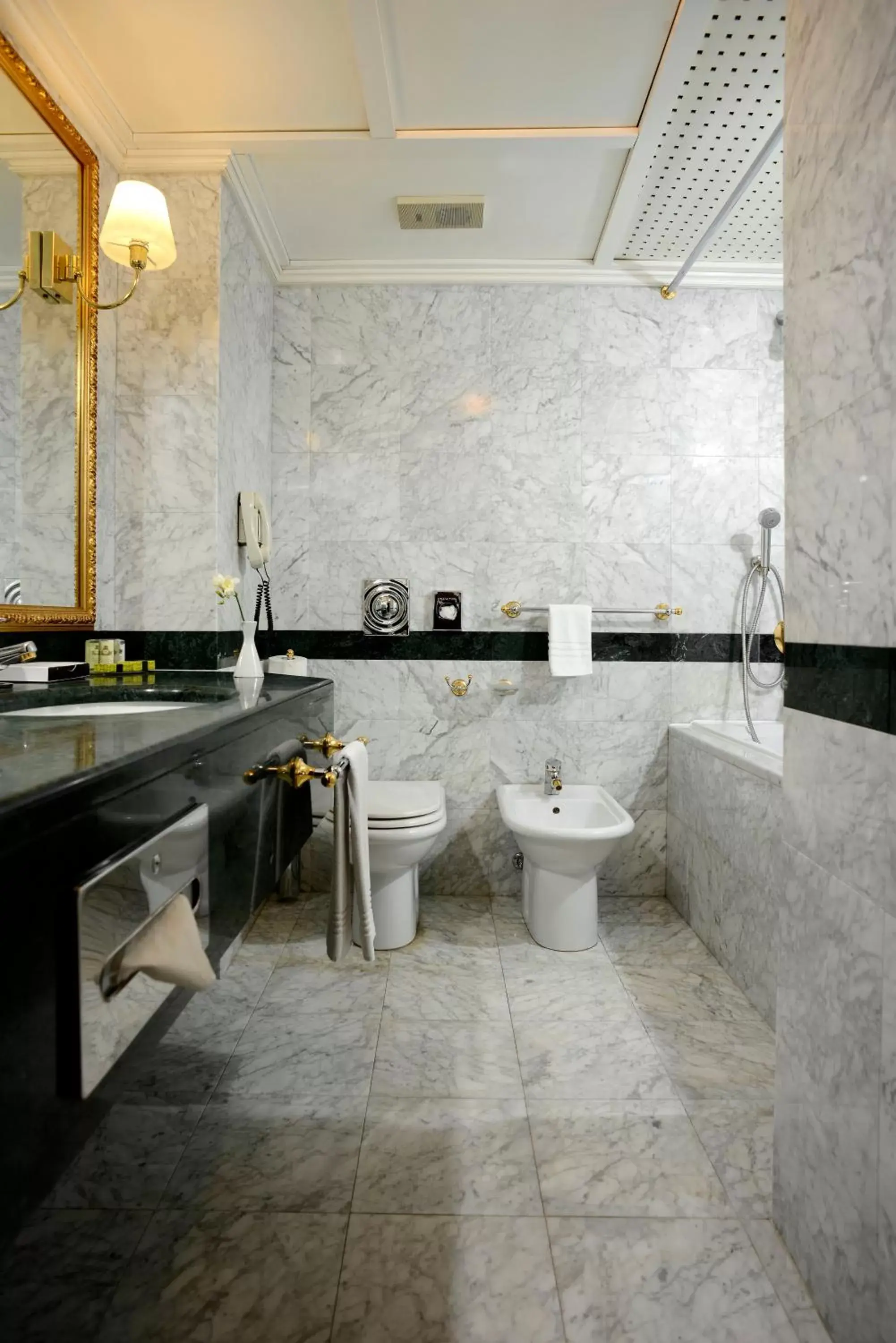 Bathroom in Grand Hotel Bucharest Bathroom in Grand Hotel Bucharest