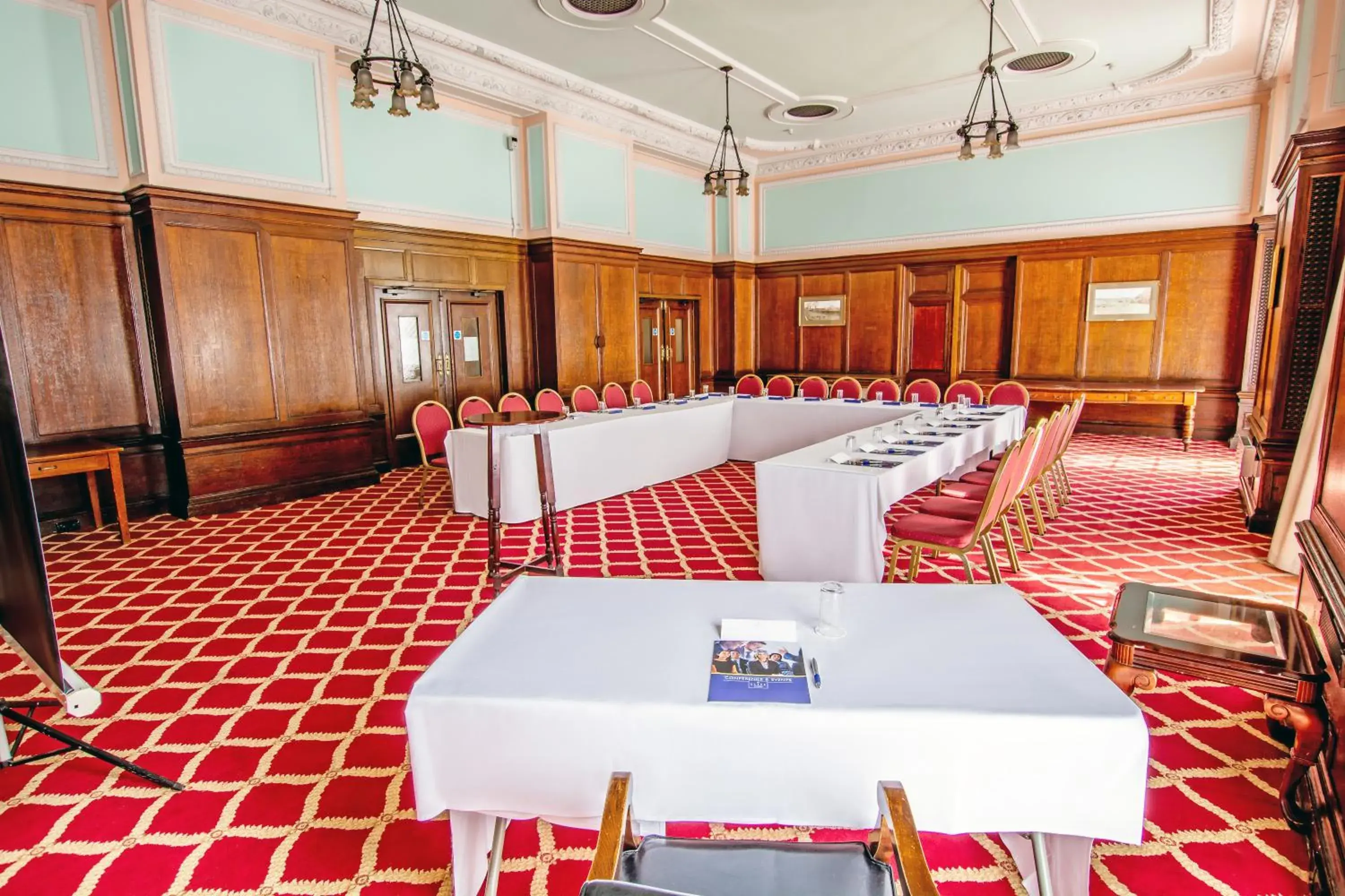 Business facilities in Adelphi Hotel